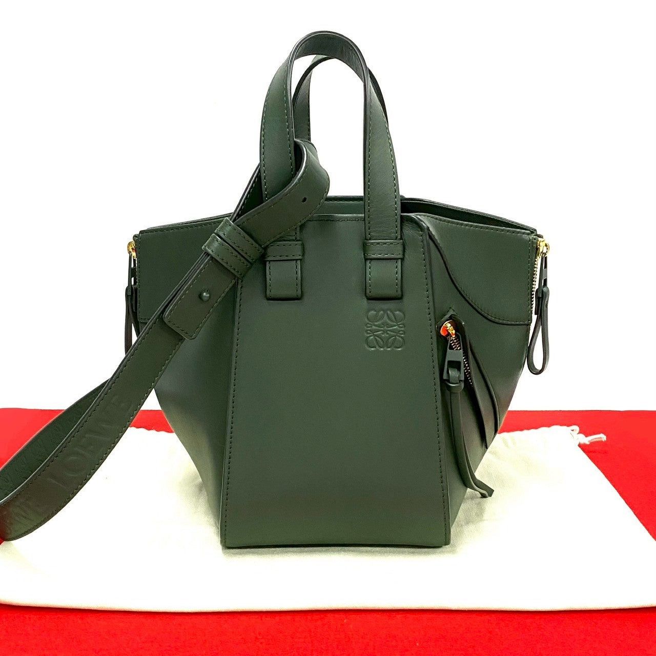 Loewe Loewe Shoulder Bag Green Leather Size ONE SIZE - 1 Thumbnail