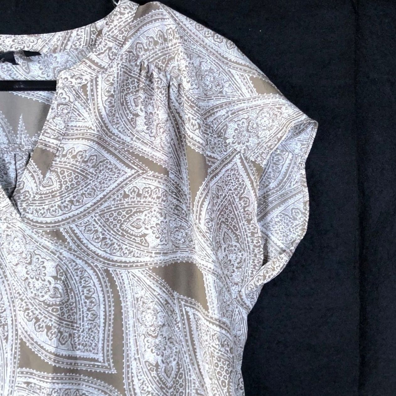 Banana Republic Banana Republic Womens Shirt Brown Cream Leaf Print V Neck Short Sleeve XS Size XS / US 0-2 / IT 36-38 - 5 Thumbnail