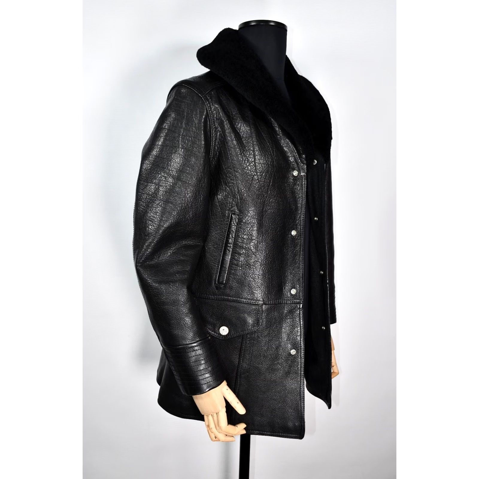 Levi's Levi's RED Leather Black Coat Wool Lining Men's Winter Jacket M Black Leather Wool Lining Jacket Mens M jacket coat Size US M / EU 48-50 / 2 - 5 Thumbnail