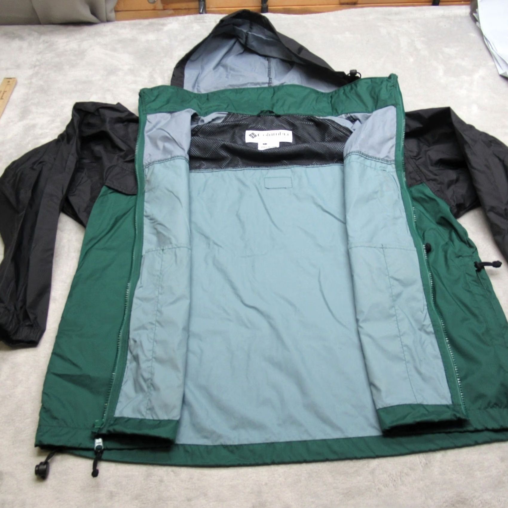 Vintage Columbia Jacket Mens L Green Hooded Packable Waterproof Full Zip Rain Light Casual Weather Windbreaker Hiking Outdoors Mens Size US L / EU 52-54 / 3 - 3 Thumbnail