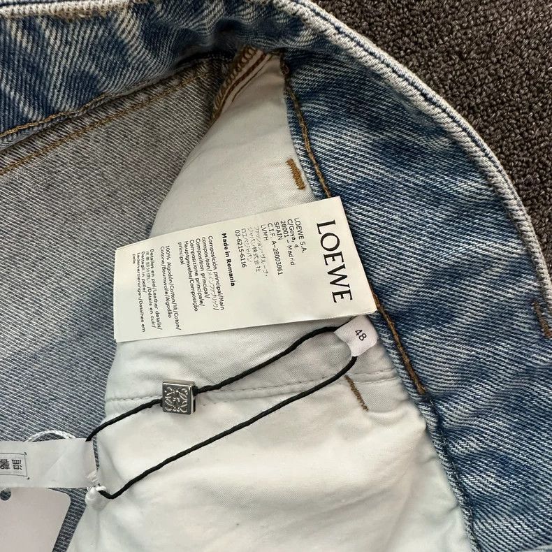 Loewe LOEWE Wash the light blue straight jeans Size 32" / US 10 / IT 46 - 3 Thumbnail