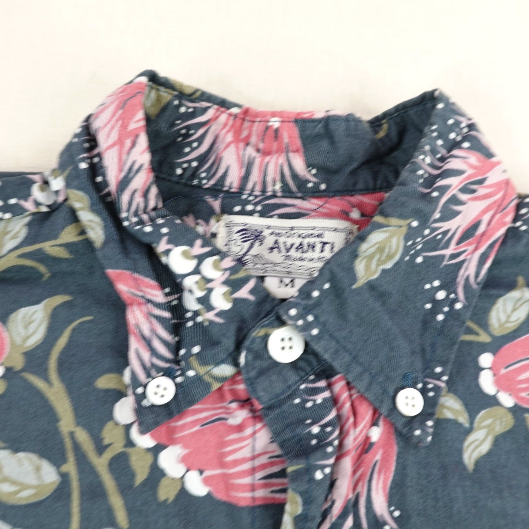 Vintage Vintage Avanti Hawaiian Shirt Men’s Medium Blue Pink Floral Button-Up Summer Beach Vacation Size US M / EU 48-50 / 2 - 2 Thumbnail