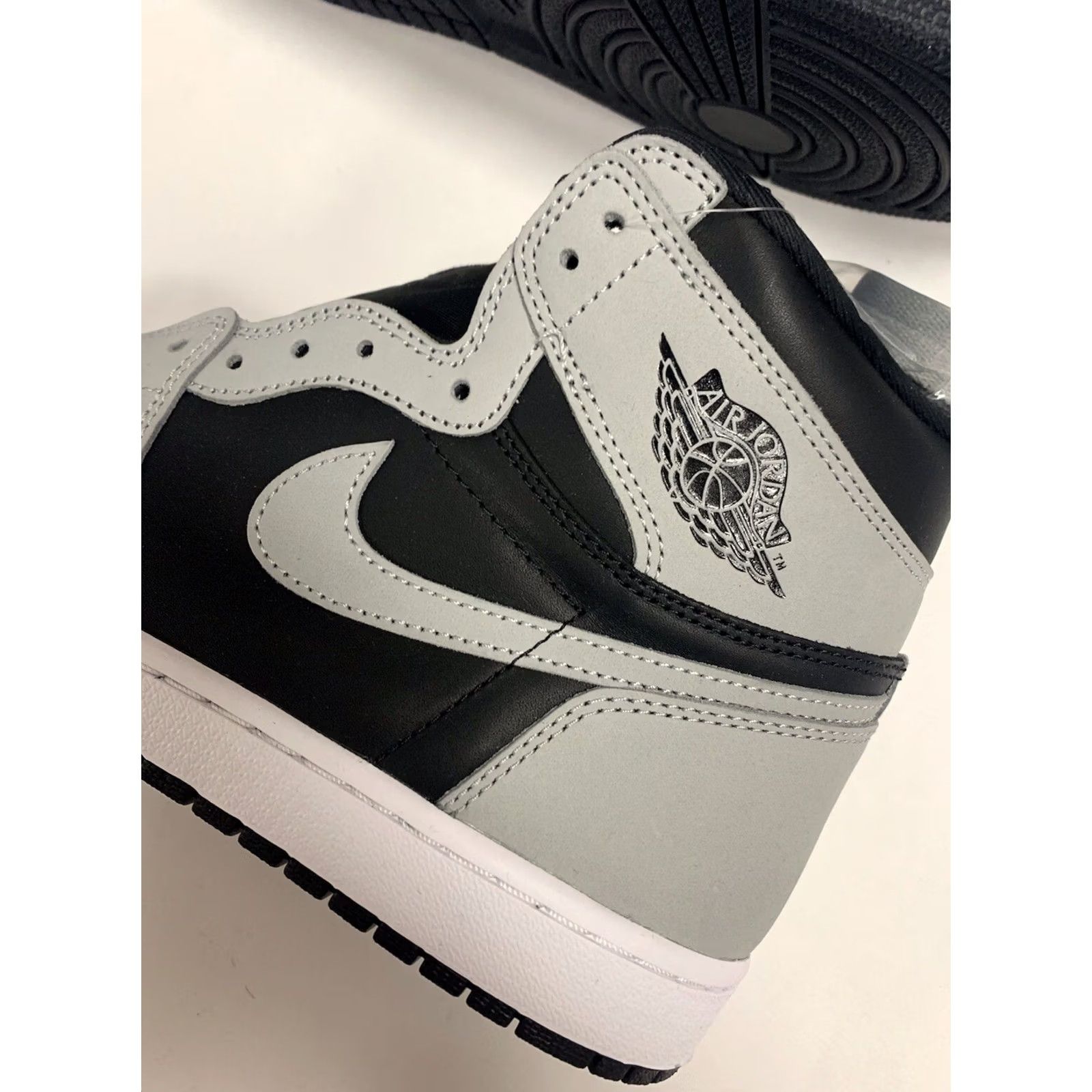 Jordan Brand Nike Air Jordan 1 Retro High OG Shadow 2.0 2021 Size 10 Men Brand New Shoes Sale Mens Sneaker Shadow 2.0 2021 Size US 9 / EU 42 - 5 Thumbnail
