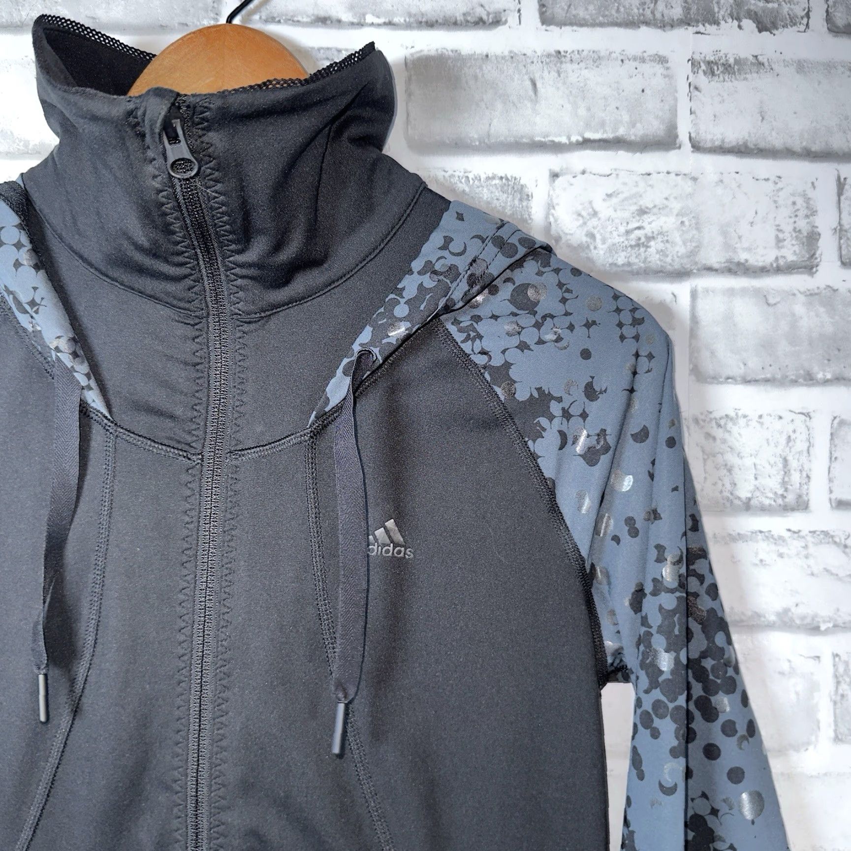 Adidas Adidas Hoodie Athletic Zip-Up Mens Size S Black Polyester Blend Jacket Size US S / EU 44-46 / 1 - 2 Thumbnail