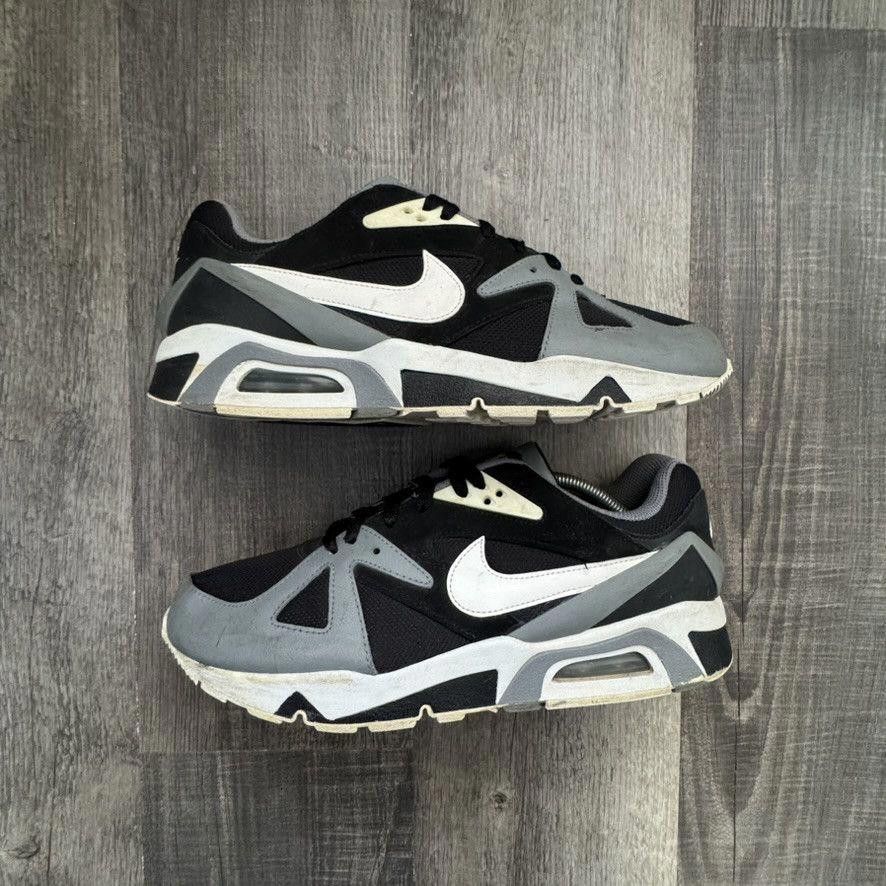 Nike NIKE • Air Structure Triax 91 (11M) Size US 11 / EU 44 - 2 Thumbnail