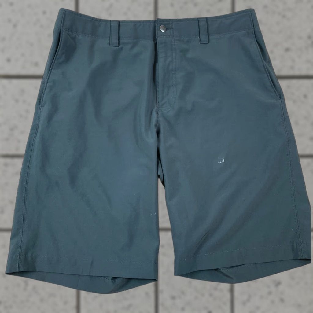 Callaway Callaway Golf Chino Shorts Gray Stretch Mens Size 34 Size US 34 / EU 50 - 1 Thumbnail