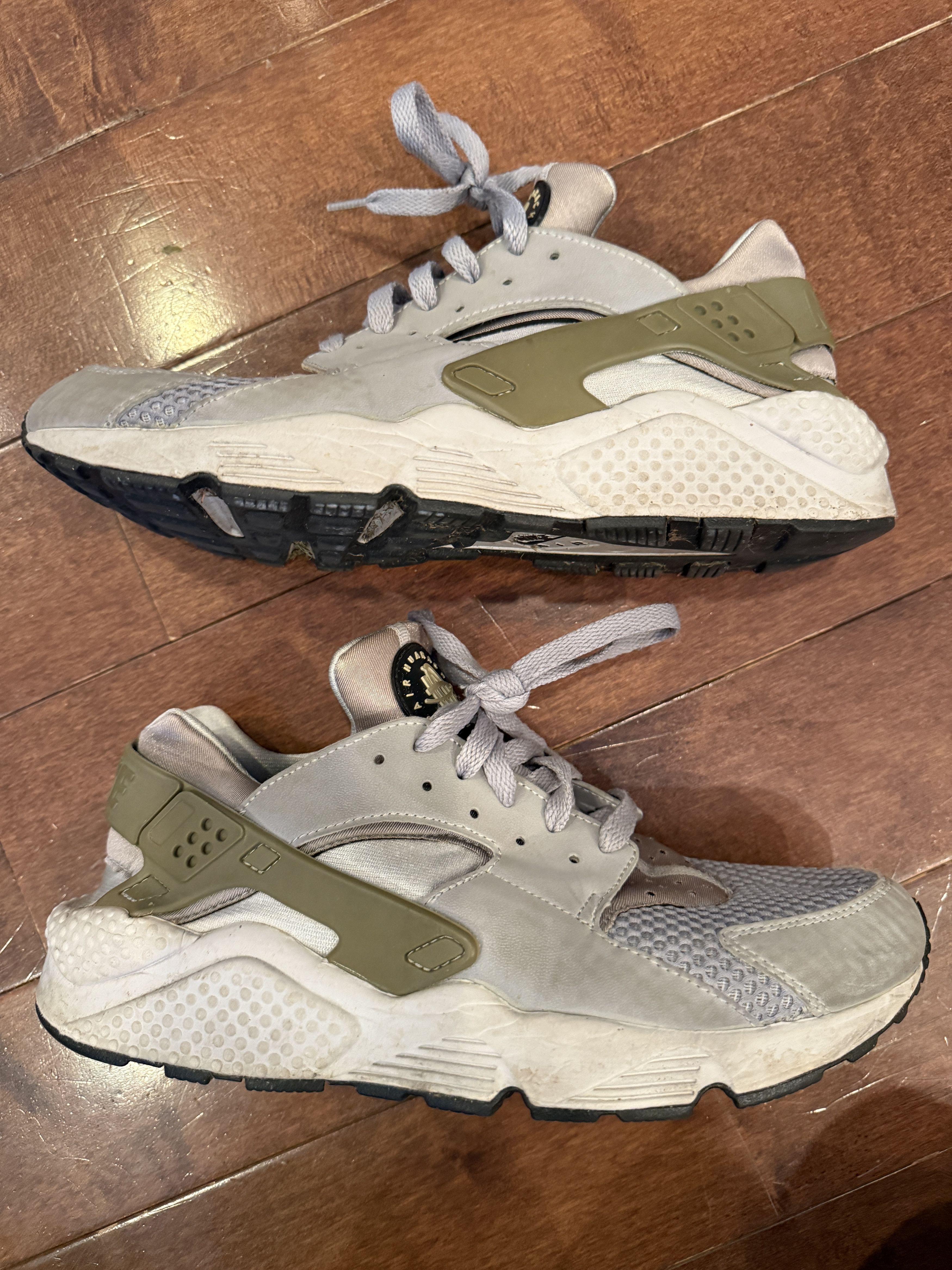 Nike Nike Nike Air Huarache Wolf Grey Size 11 Used. Size US 11 / EU 44 - 1 Thumbnail