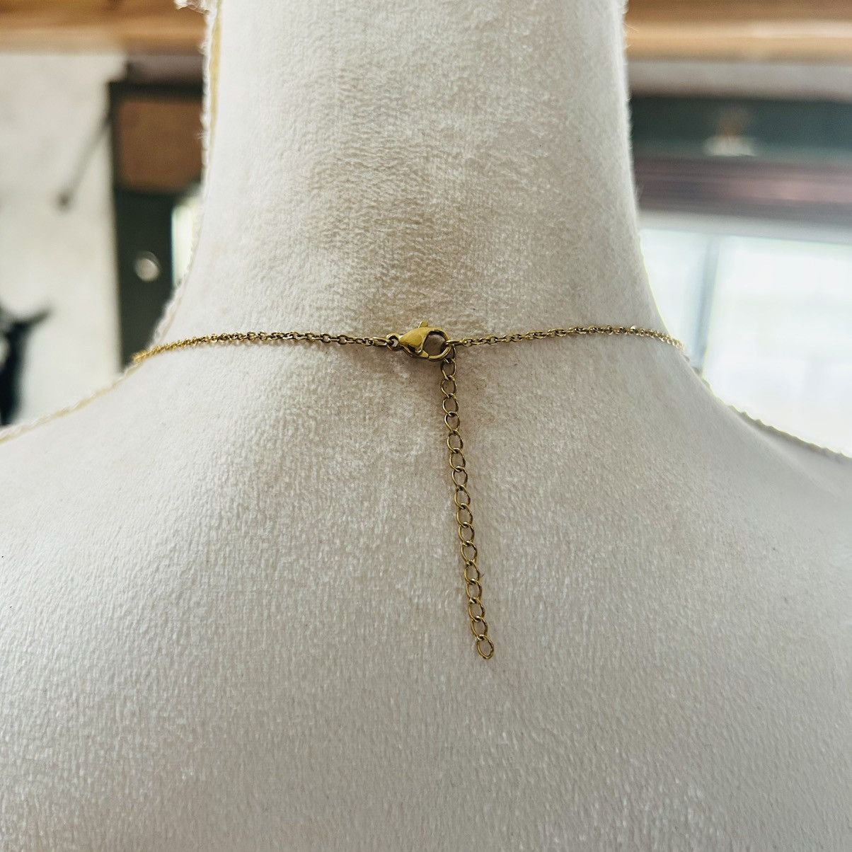 Vintage Vintage dual sided faceted white glass stone necklace Size ONE SIZE - 4 Thumbnail