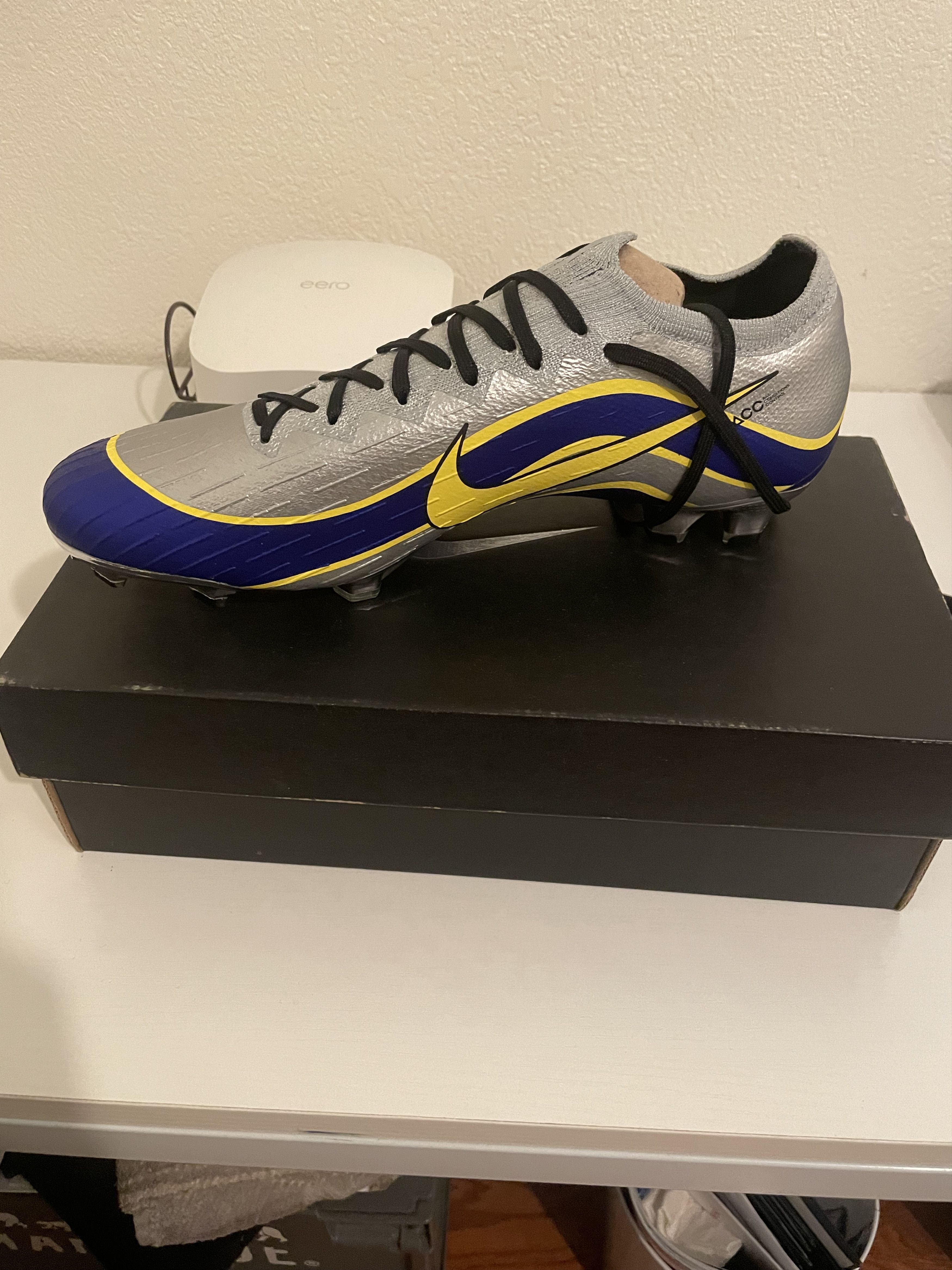 Nike Nike Mercurial Heritage 1998 R9 Size US 9 / EU 42 - 5 Thumbnail