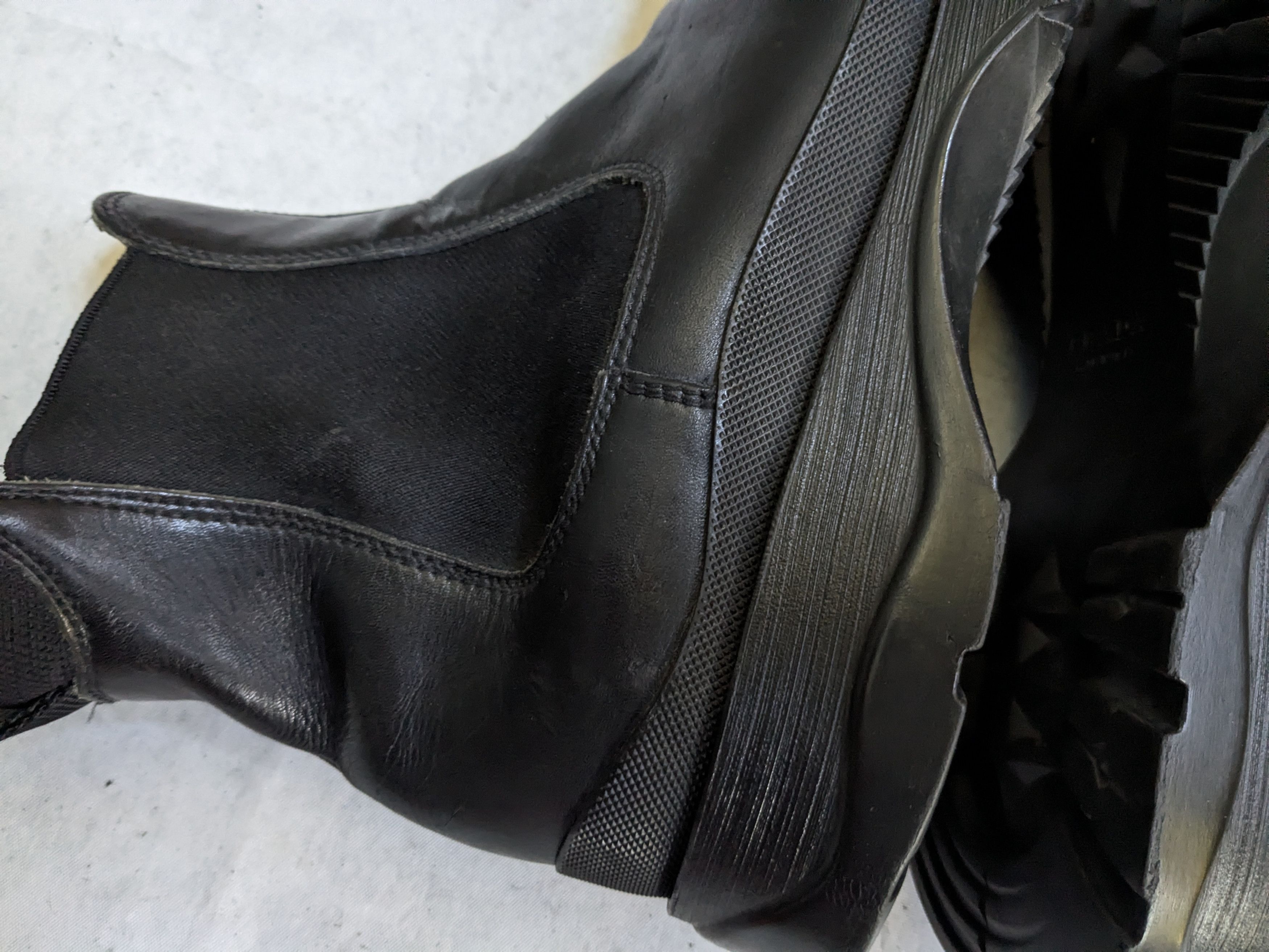 Prada Prada Chelsea Boots Black Leather 10 Y2K Chunky Rubber Size US 10 / EU 43 - 12 Thumbnail