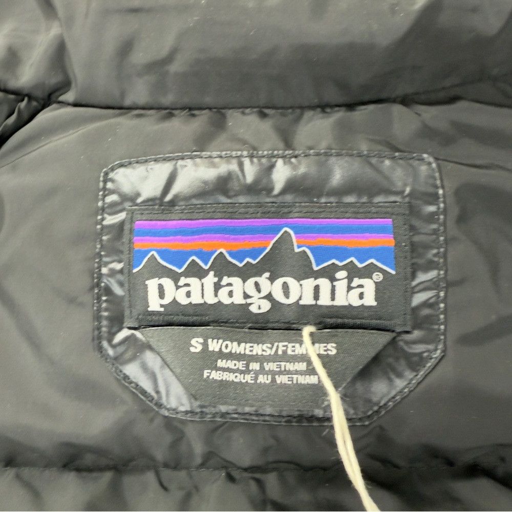 Patagonia NWT Women's Size Small Ravens Rocks Puffer Jacket