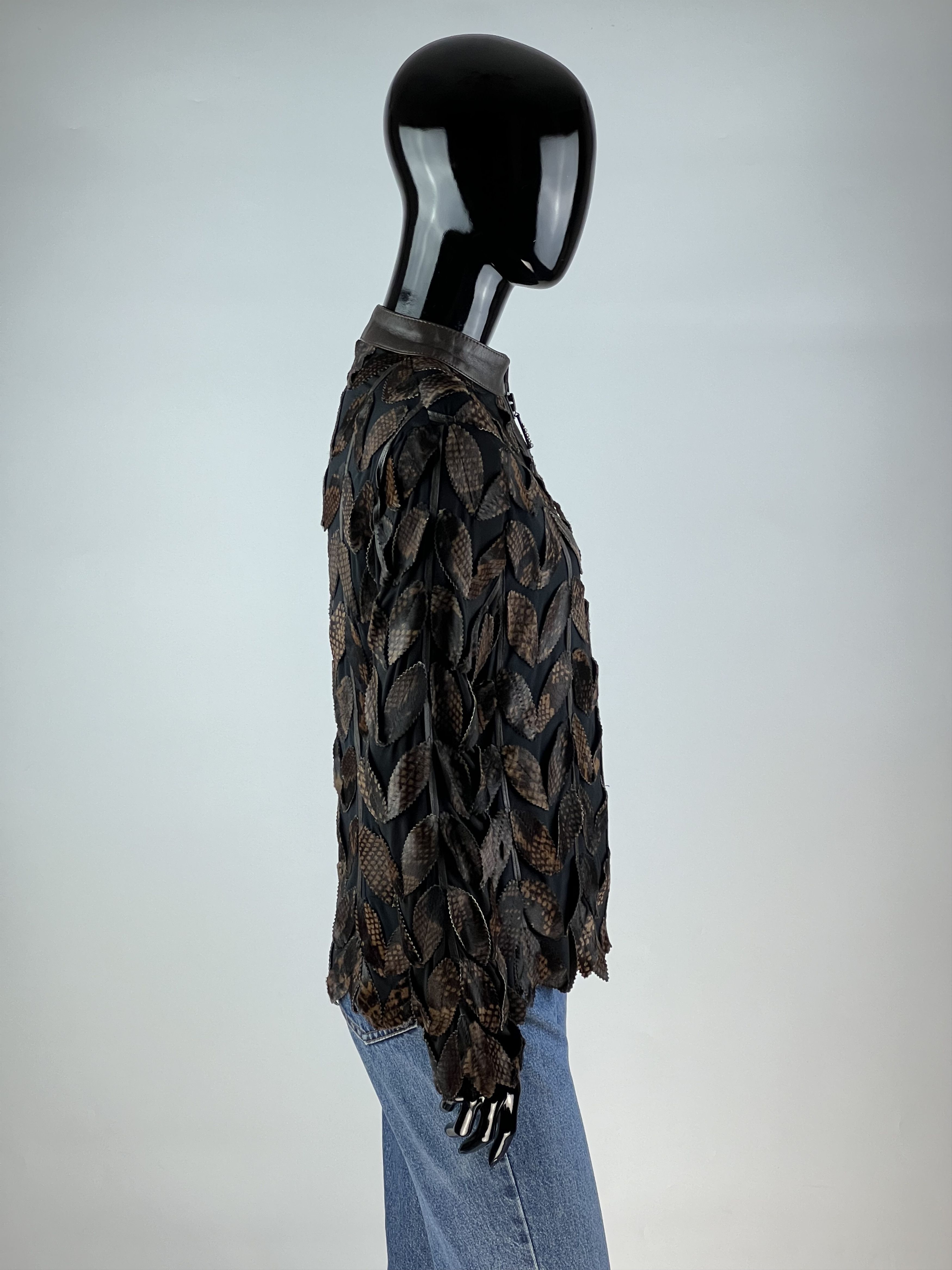 Handmade Soft Mesh Leather Leaves Cristals Decorations Jacket Size S Size S / US 4 / IT 40 - 2 Thumbnail