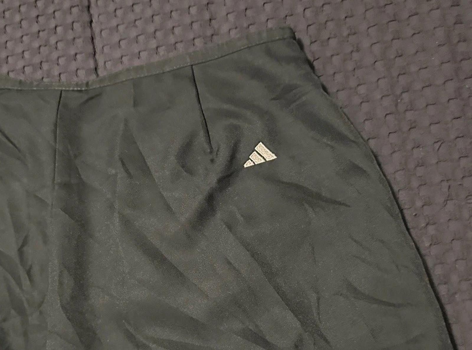 Adidas Vintage Adidas Golf Skirt Shorts Tennis Skort Size 28 Small Size 30" / US 8 / IT 44 - 5 Thumbnail