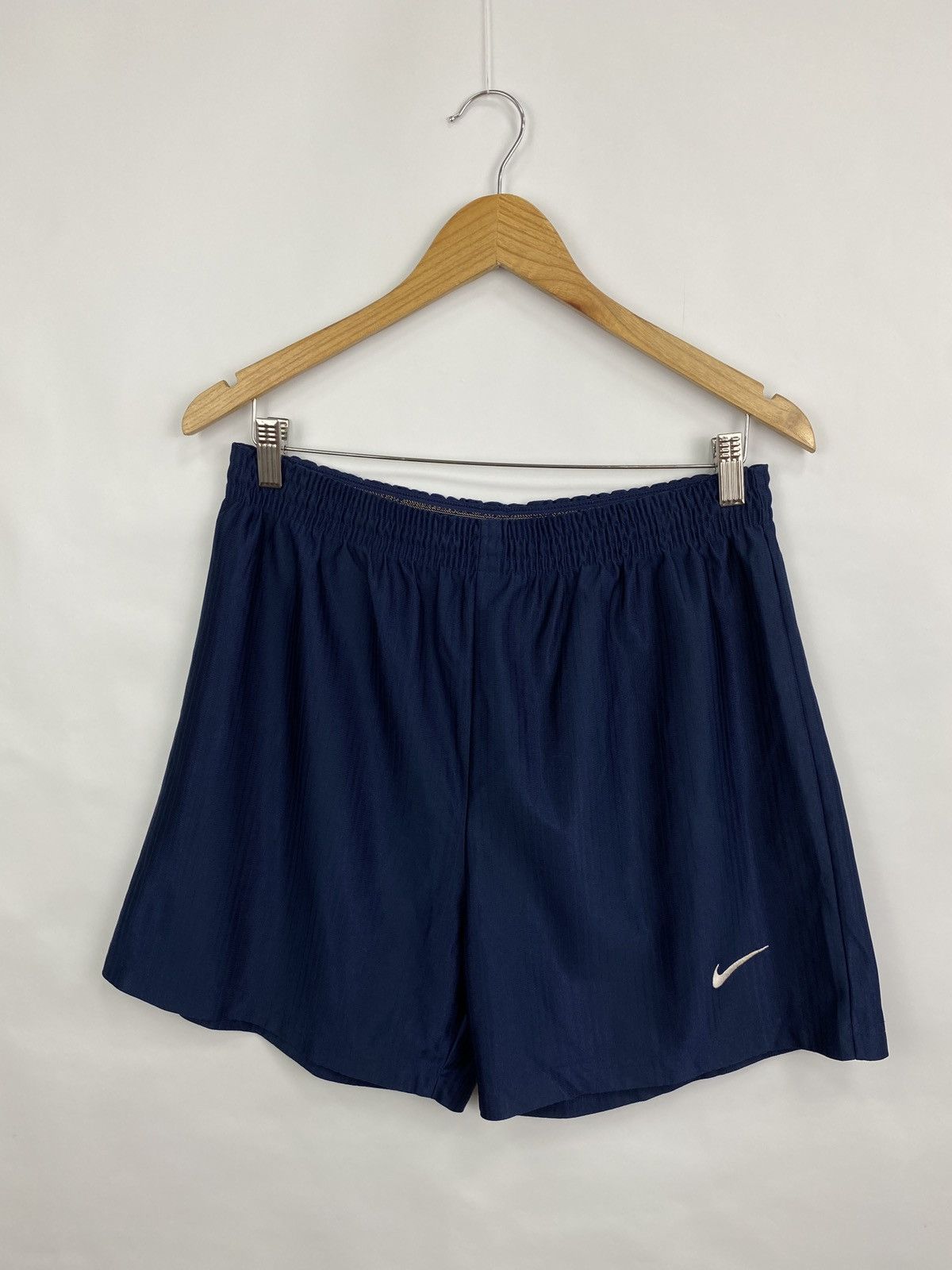 Nike 🇺🇸 Vintage 90s Nike Soccer Shorts Rare Retro Y2K Hype Size US 32 / EU 48 - 2 Thumbnail