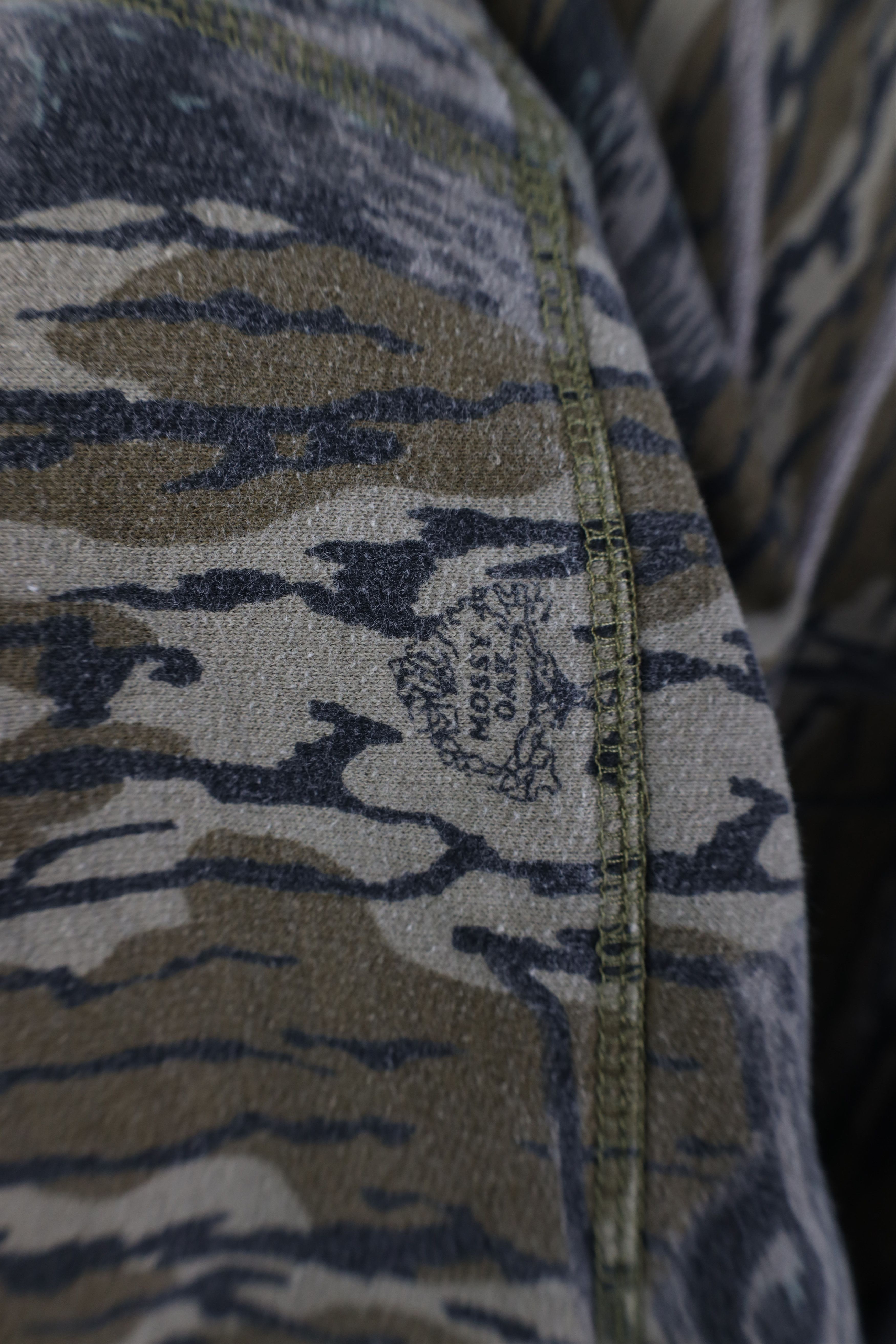 Mossy Oaks Vintage Mossy Oak Camouflage Heavyweight Hoodie Sweatshirt Size US M / EU 48-50 / 2 - 7 Thumbnail
