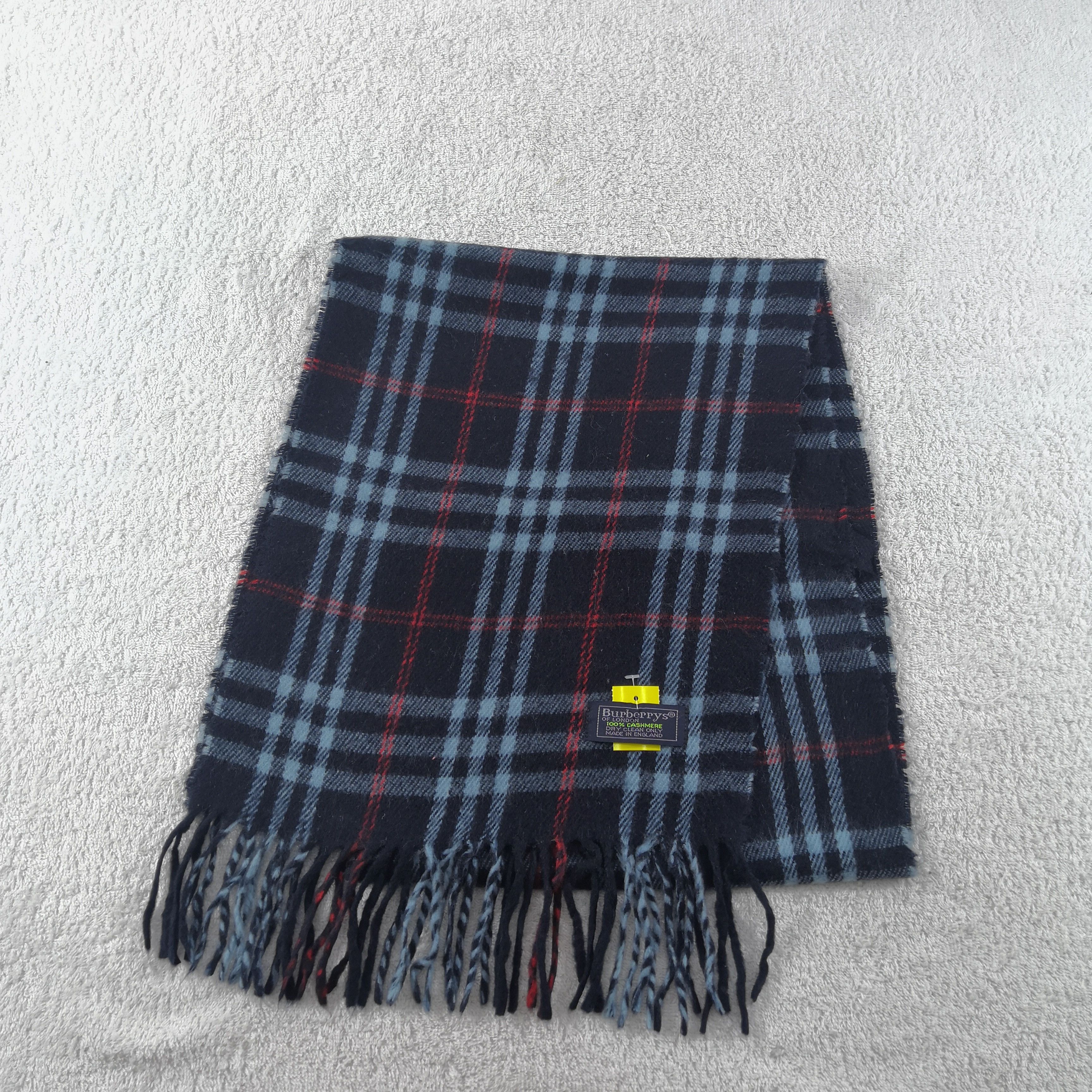 Burberry Vintage Burberry Scarf Muffler Wool Cashmere Scarves Size ONE SIZE - 3 Thumbnail
