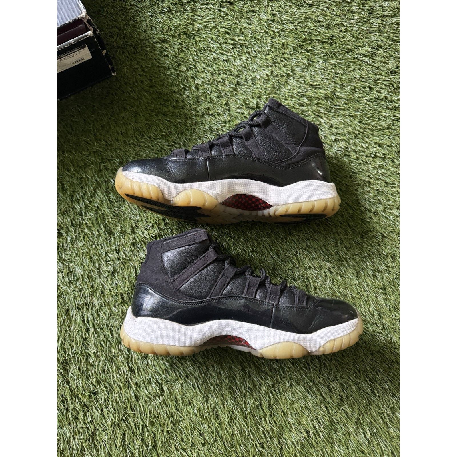 Jordan Brand Jordan 11 High 72-10 2015 Size 7 Men’s / 8.5 Women Size US 7 / EU 40 - 4 Thumbnail
