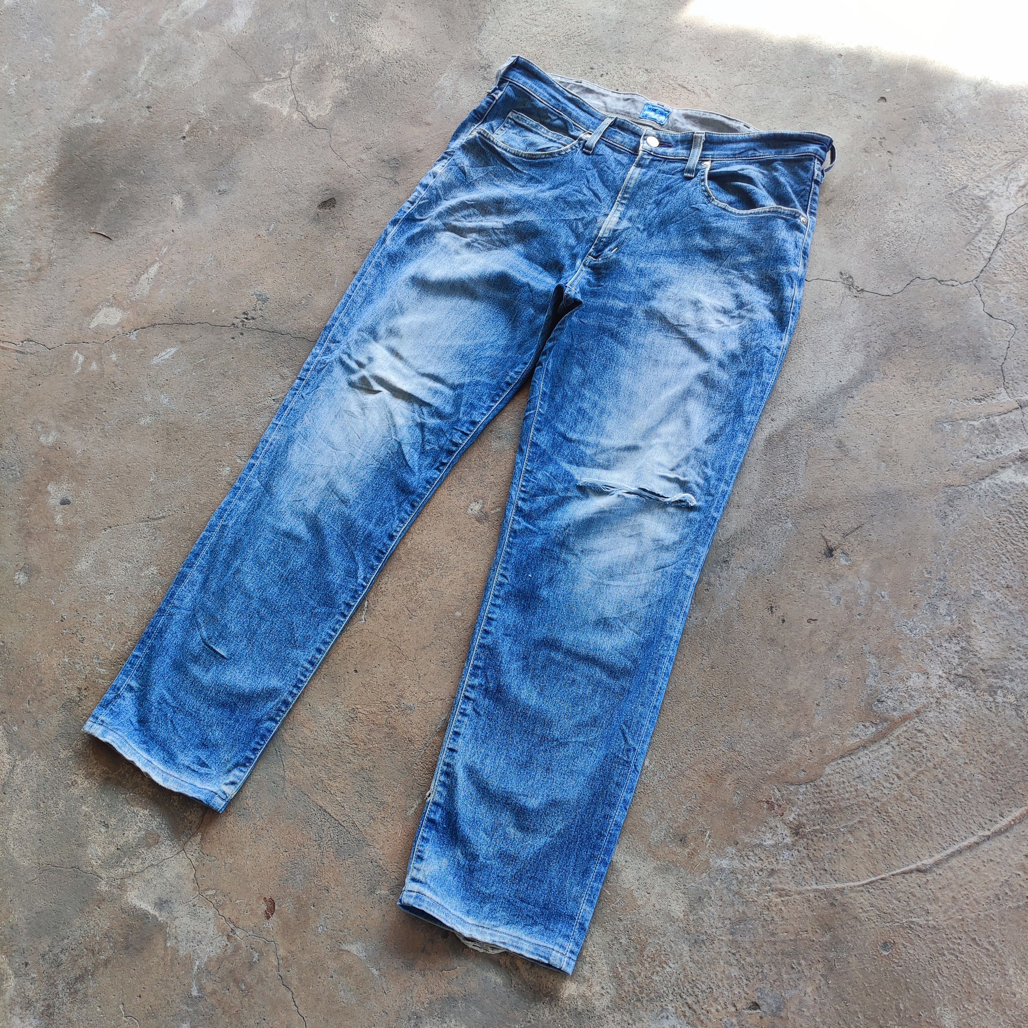 Wrangler Vintage Wrangler Brand Faded Jeans Ripped Pants Size US 37 - 2 Thumbnail
