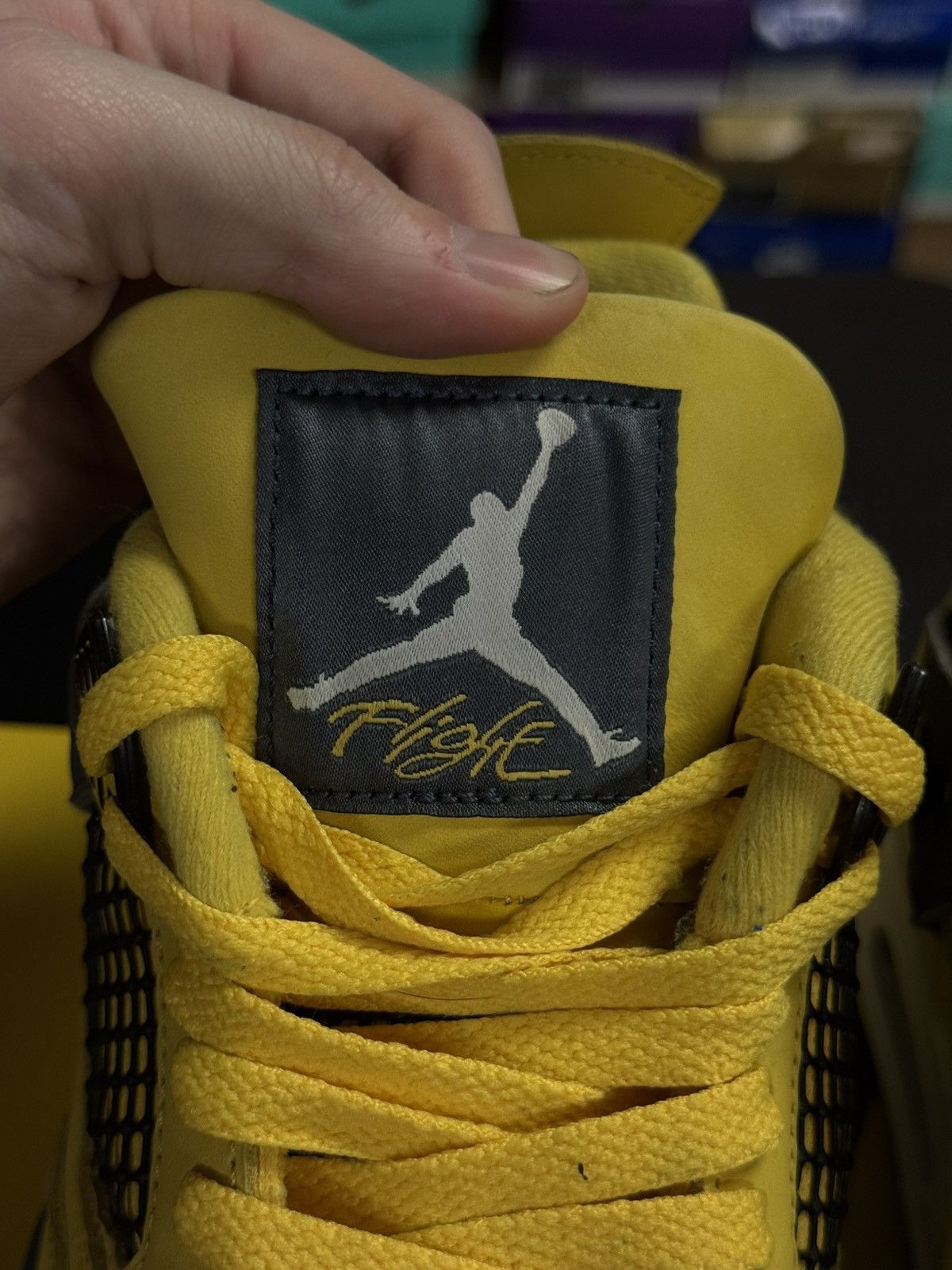 Jordan Brand × Nike Jordan 4 Lightning Size 9 W Box 🧼 (CT8527-700) Size US 9 / EU 42 - 7 Thumbnail