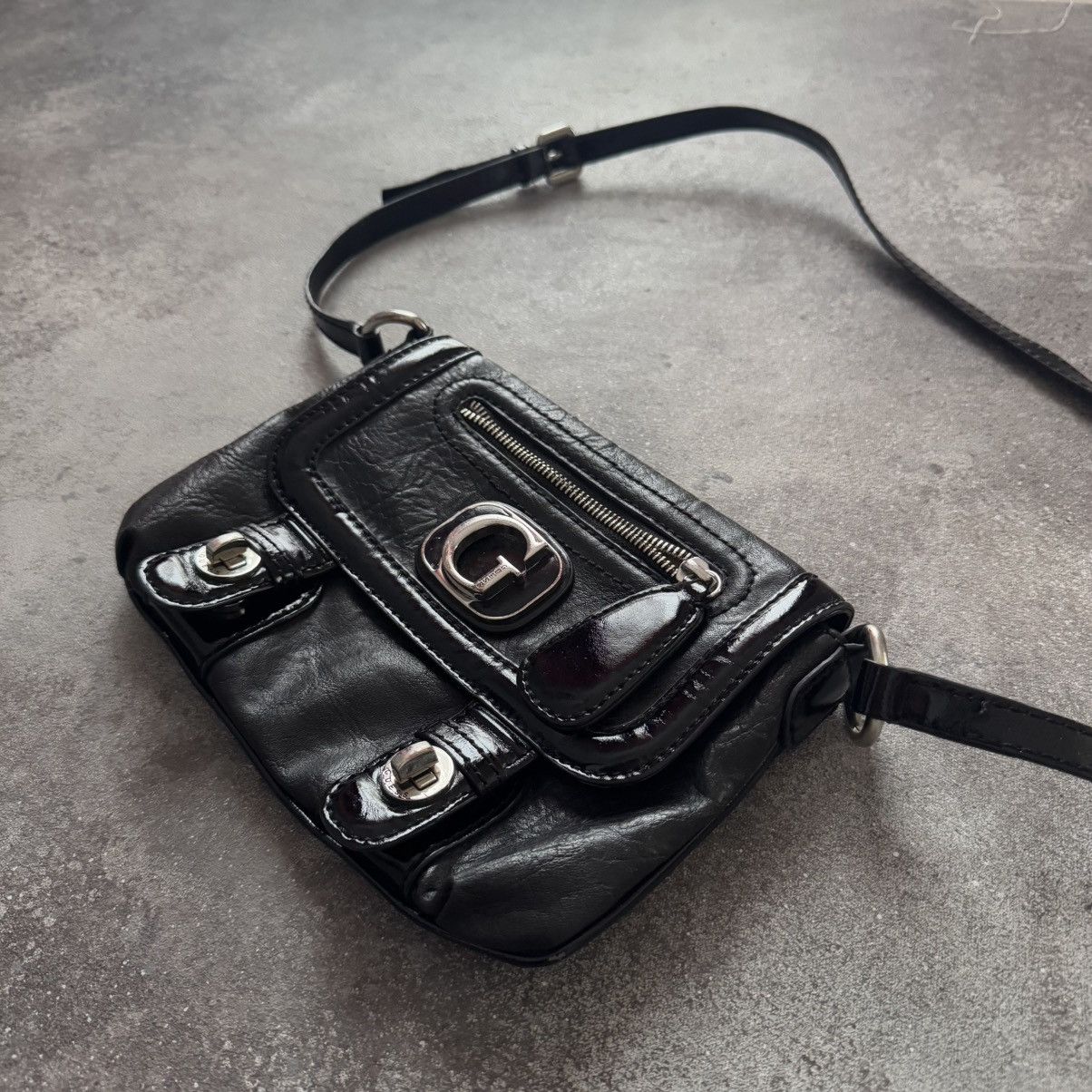 Guess × Japanese Brand × Vintage Guess Vintage Y2K Sexy Glam Crossbody Bag Size ONE SIZE - 7 Thumbnail