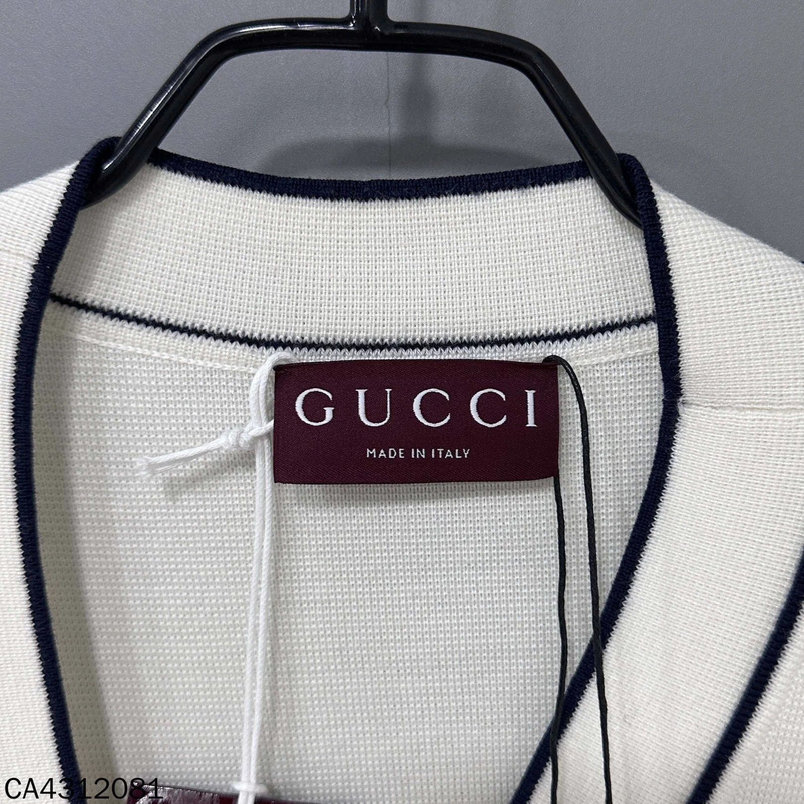 Gucci Gucci white GG button cardigan new L Size L / US 10 / IT 46 - 4 Thumbnail