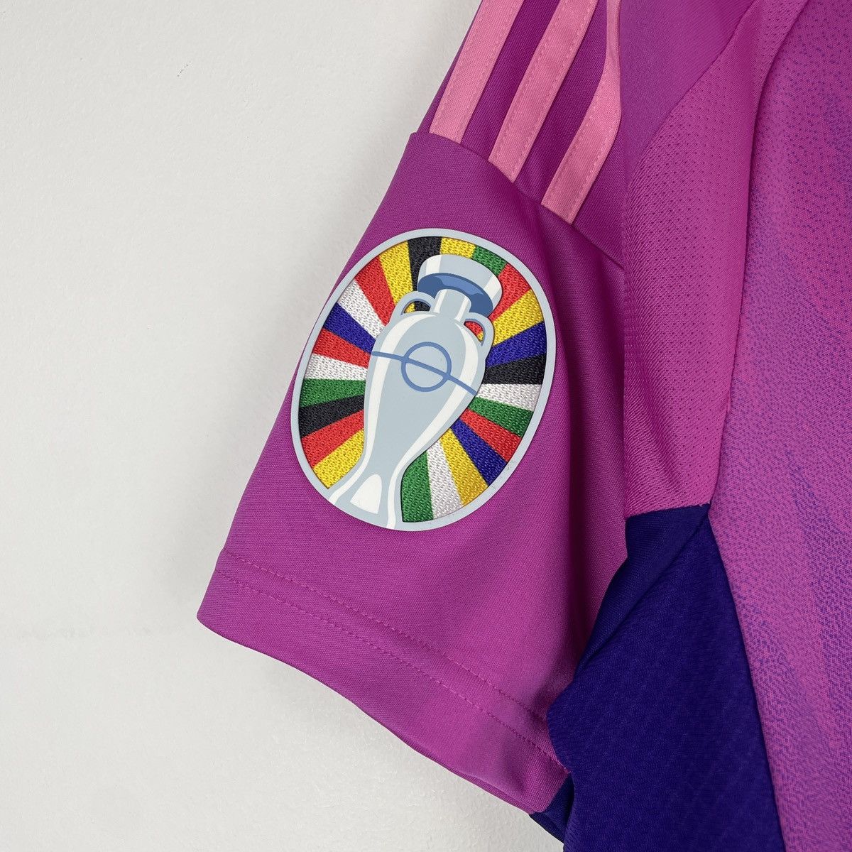 Adidas Germany Jamal Musiala Adidas Pink Jersey Euro 2024 size M Size US M / EU 48-50 / 2 - 4 Thumbnail