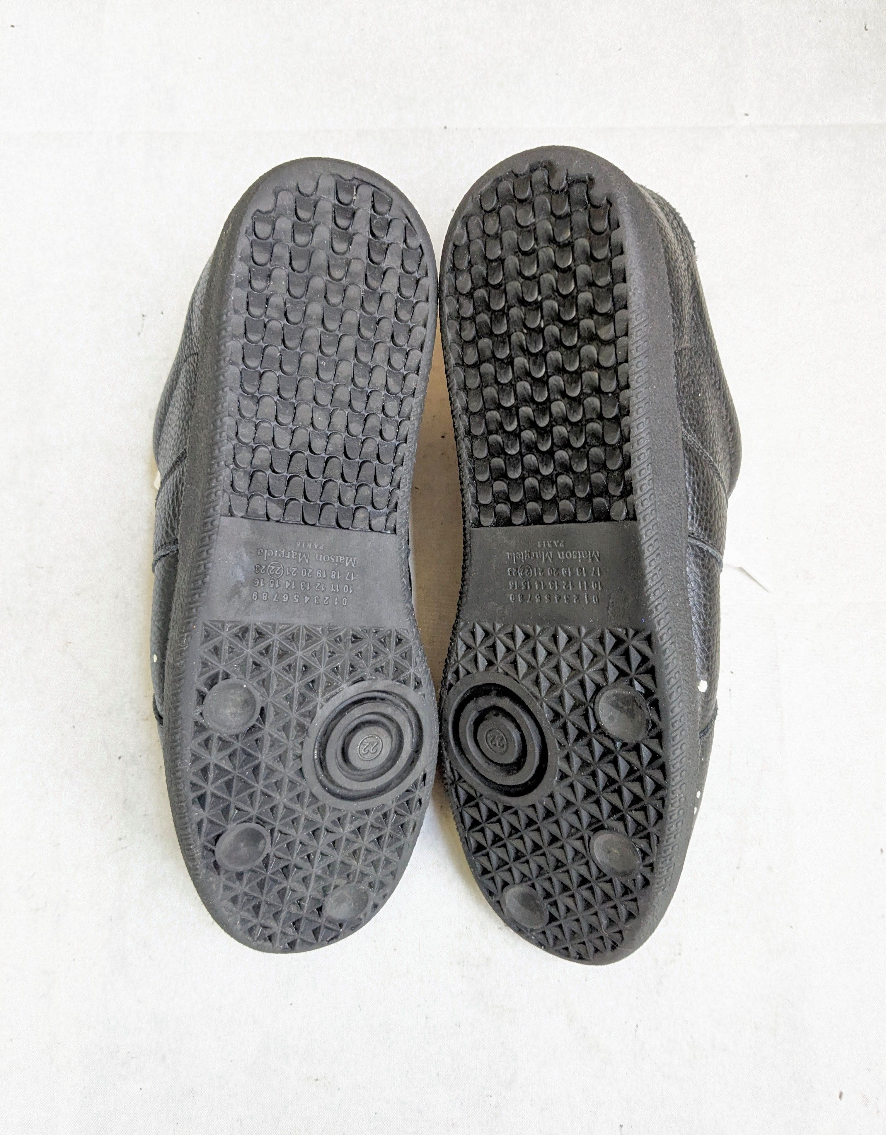 Maison Margiela Maison Margiela Replica GAT Black Paint Splatter 12 45 White Size US 12 / EU 45 - 17 Thumbnail