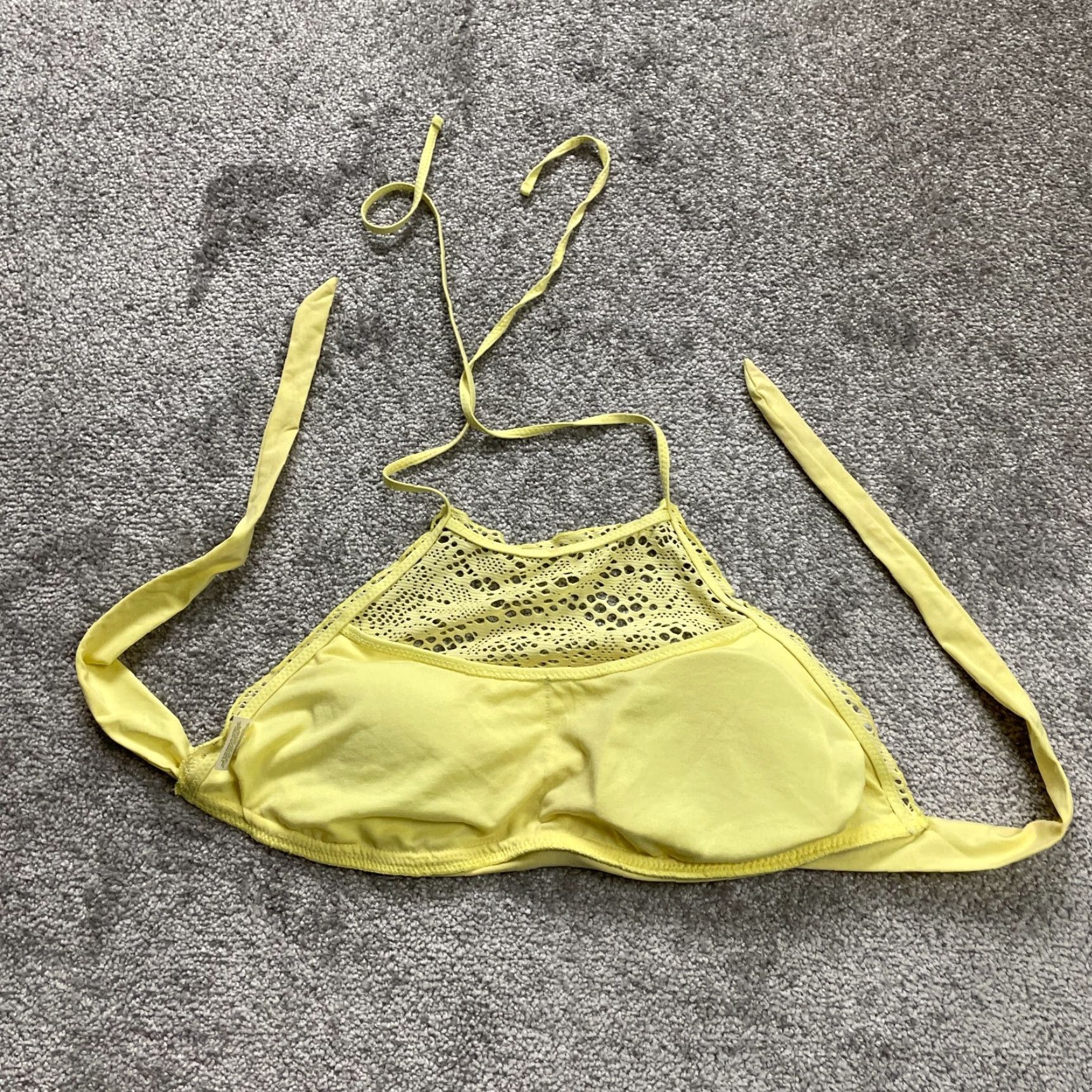 Mossimo Mossimo Swimwear Bikini Top Womens XL Yellow Lace Halter Padded Summer Beach Size XL / US 12-14 / IT 48-50 - 2 Thumbnail