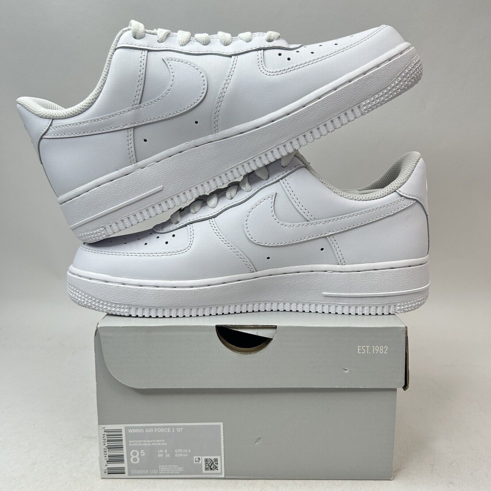 Nike Nike Shoes Air Force 1 Low 07’ “Triple White” 2024 Size US 8.5 / IT 38.5 - 3 Thumbnail
