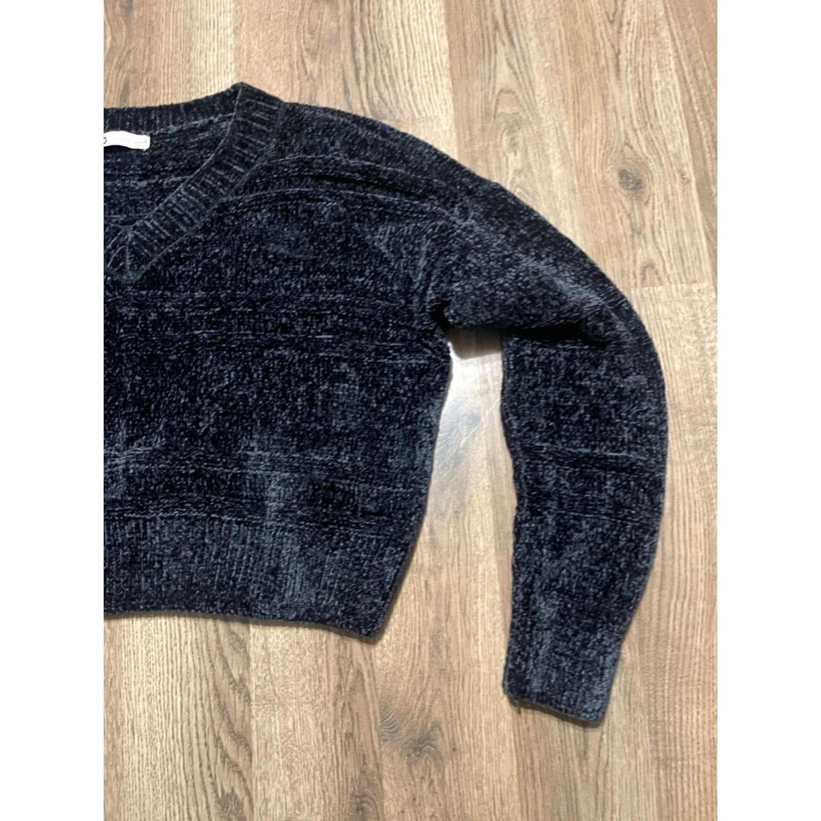 Vintage SO Sweater Women's Medium Black Crop Long Sleeve V-neck Pullover Casual Knit Shirt Womens Size M / US 6-8 / IT 42-44 - 4 Thumbnail