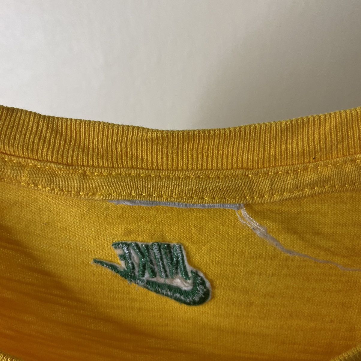 Nike Vintage 2000s Property Of Nike Loopwheel Cotton Tee Size US S / EU 44-46 / 1 - 3 Thumbnail