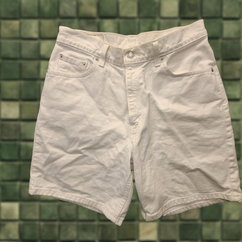 Levi's VINTAGE Levi's 550 Shorts Womens 10 Mom High Rise Relaxed Fit White 90s Size 32" / US 10 / IT 46 - 1 Thumbnail