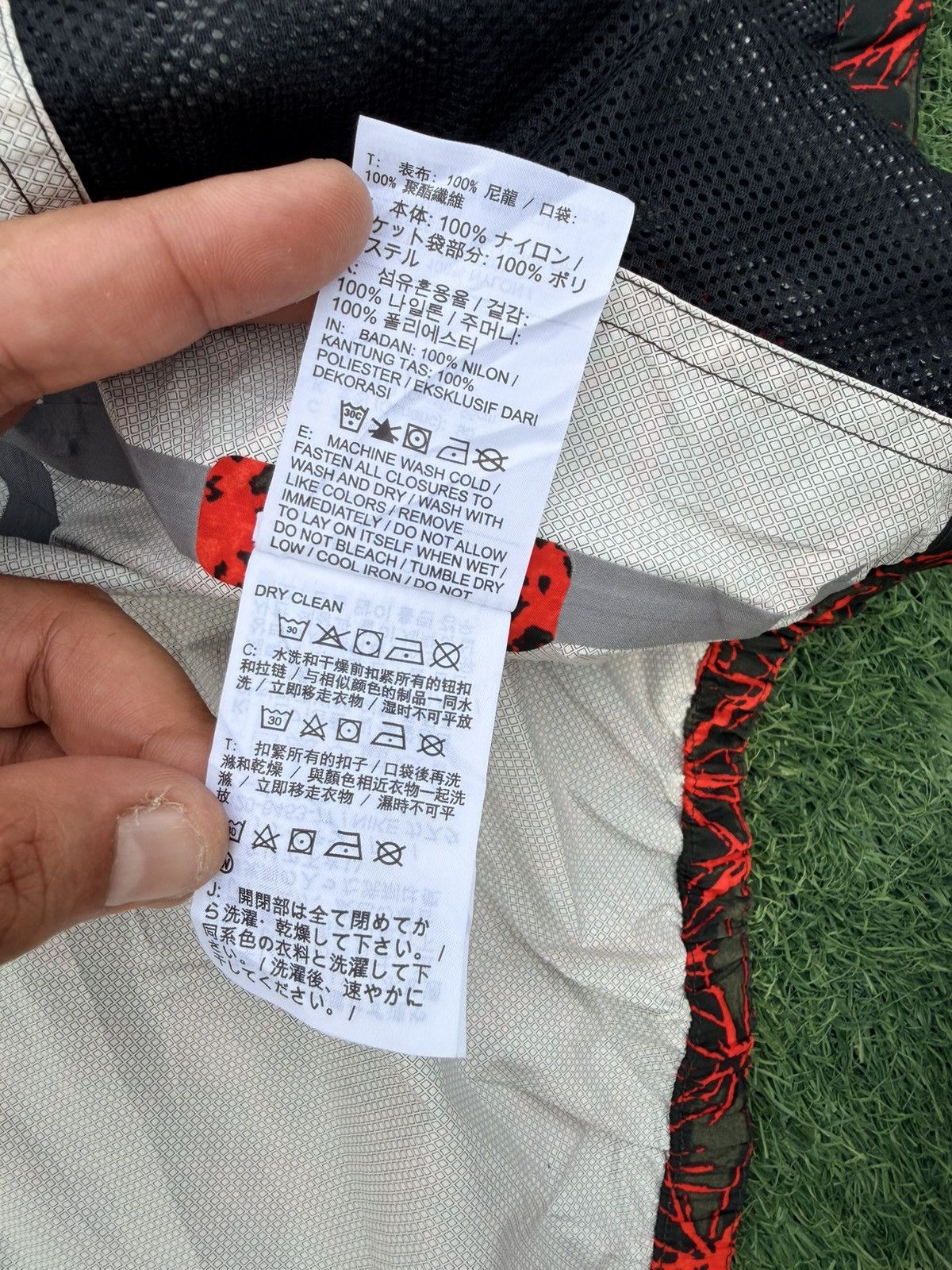 Nike ACG Nike ACG AOP 2.5L Packable Rush Red Jacket Size US M / EU 48-50 / 2 - 20 Thumbnail
