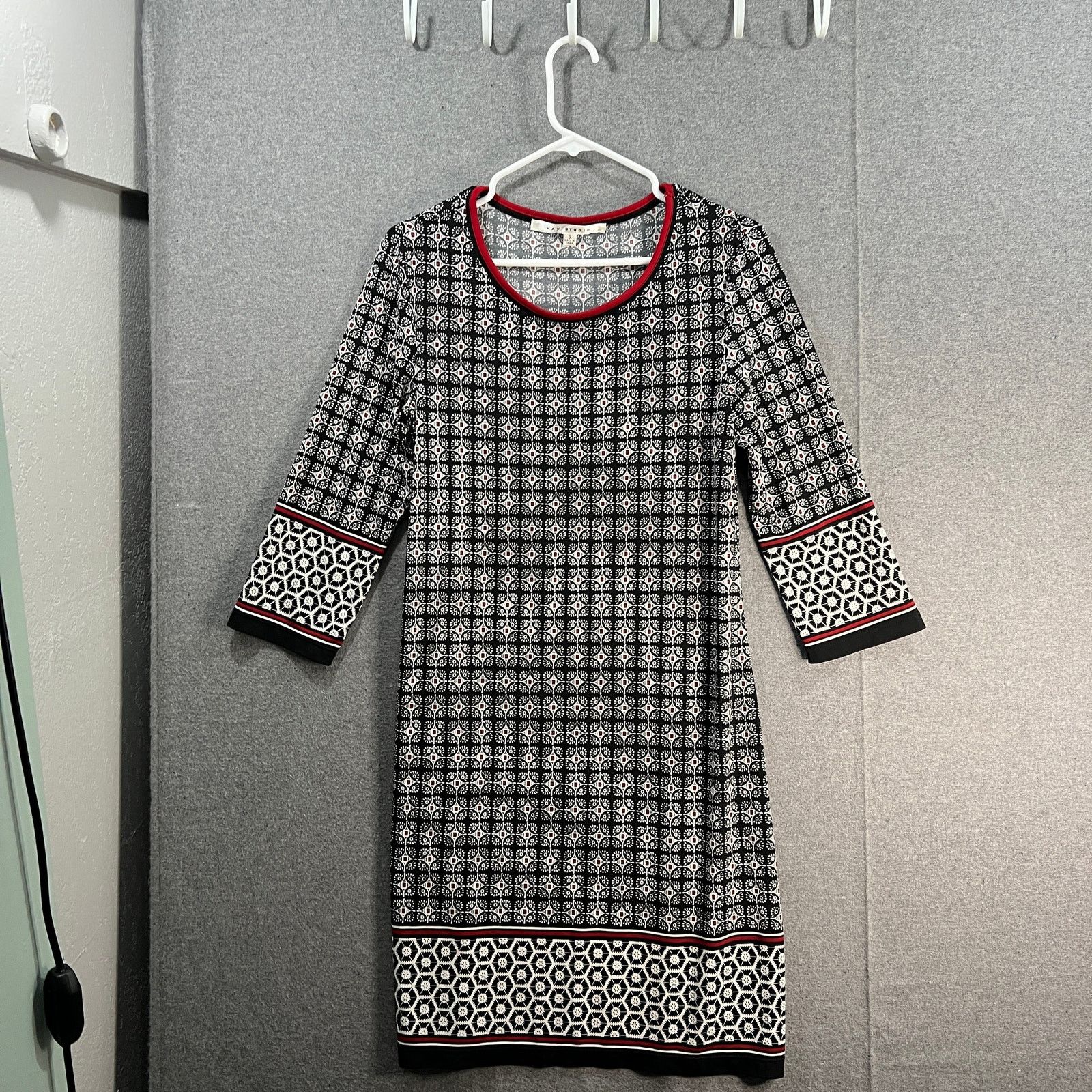 Other Max Studio Dress Women Size S Knee length Evening Part Size S / US 4 / IT 40 - 1 Thumbnail
