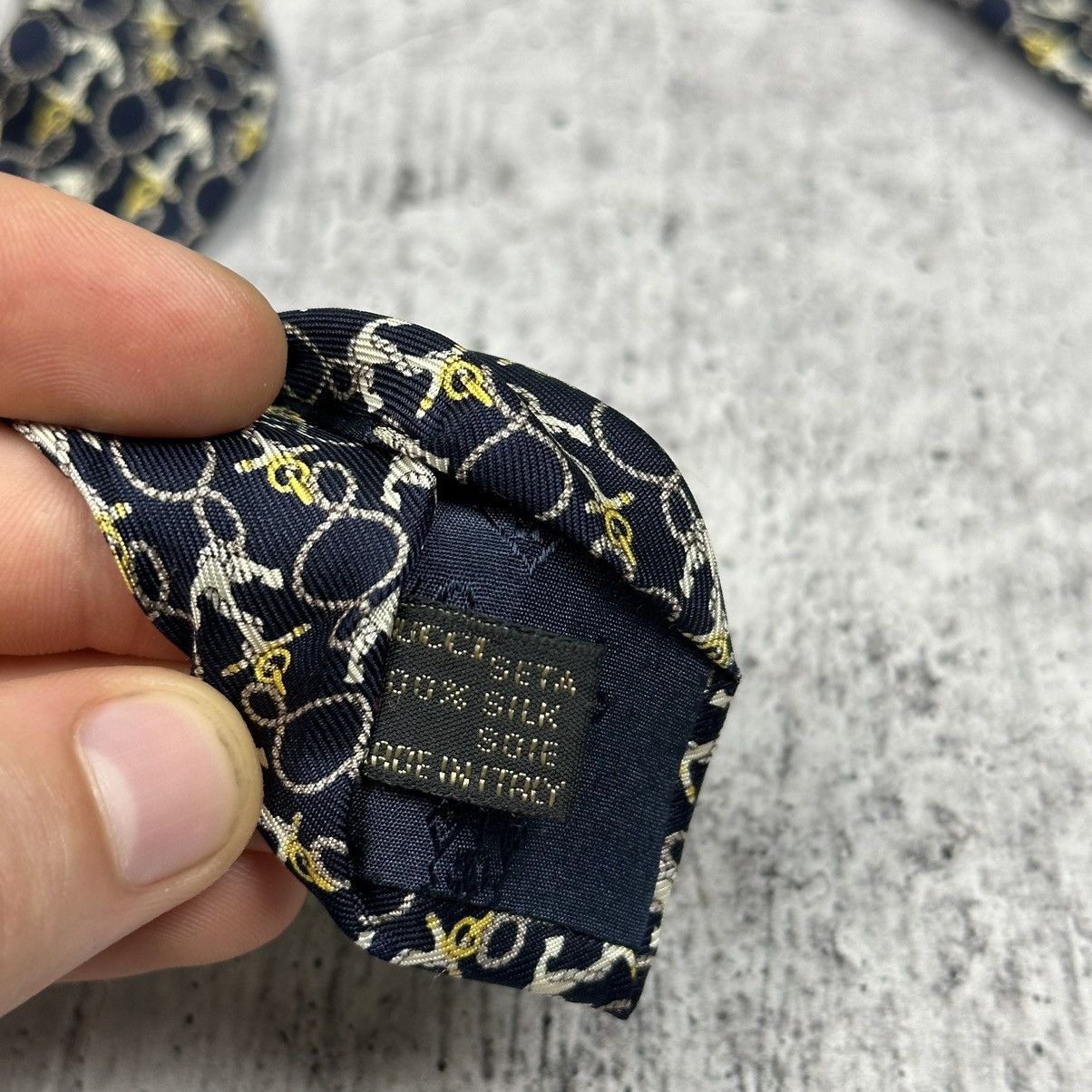 Vintage Vintage Gucci Tie Monogram Sea Anchor Silk Made In Italy Size ONE SIZE - 10 Thumbnail