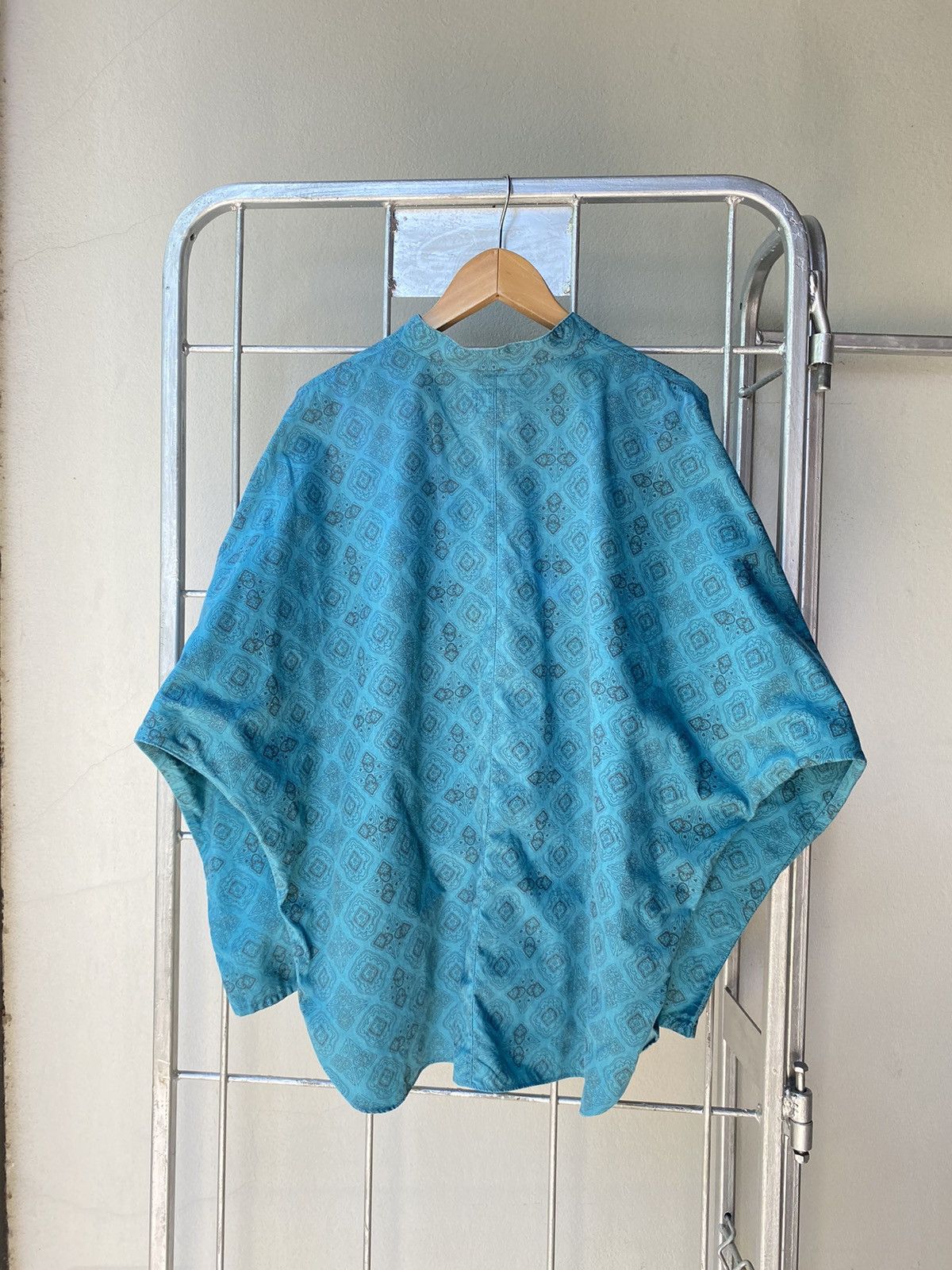 Marithe + Francois Girbaud MARITHE FRANCOIS GIRBAUD Geometric Button-Up Printed Shirt Size US M / EU 48-50 / 2 - 16 Thumbnail