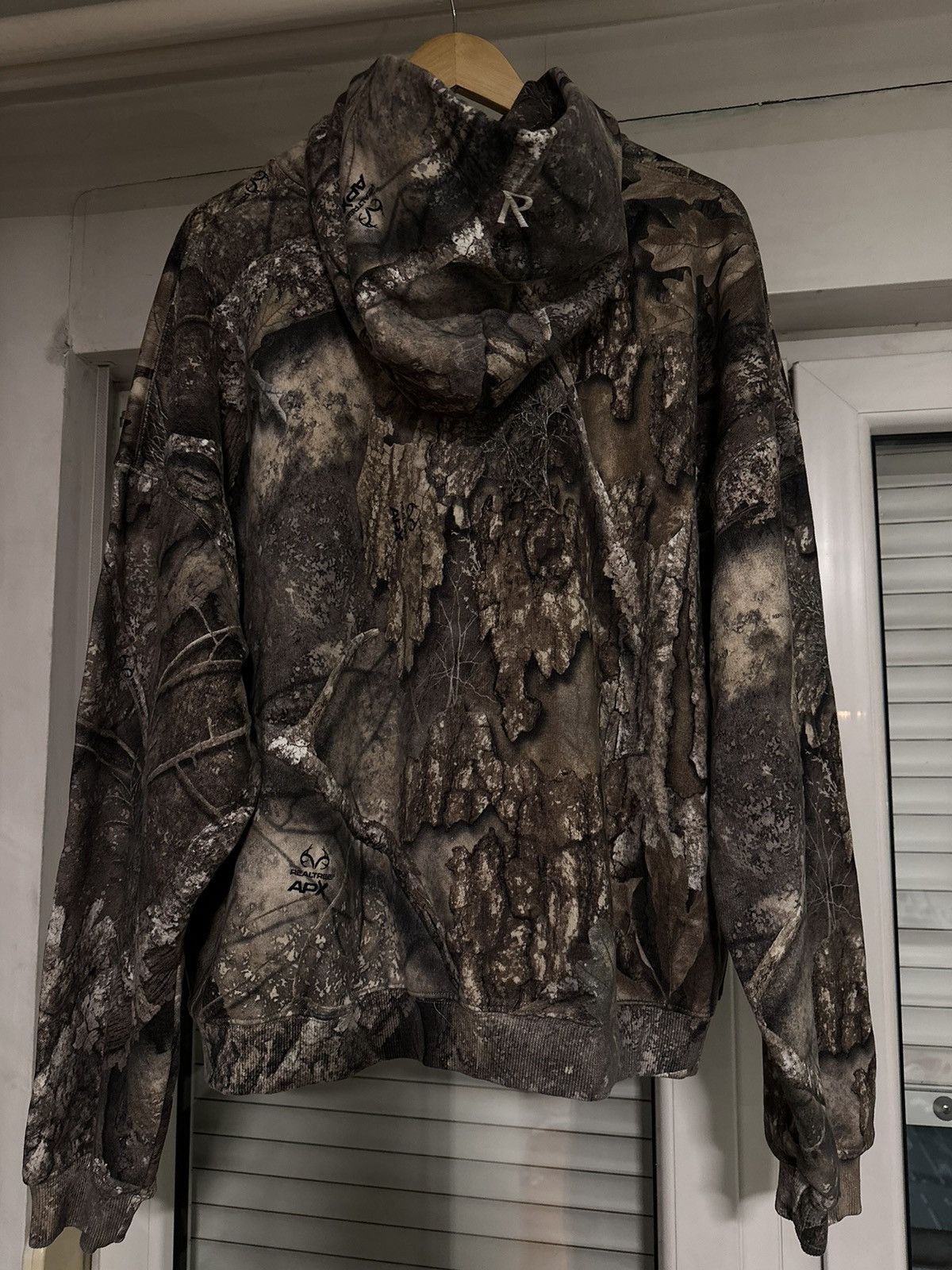Represent Clo. Represent Realtree Hoodie Size US L / EU 52-54 / 3 - 3 Thumbnail