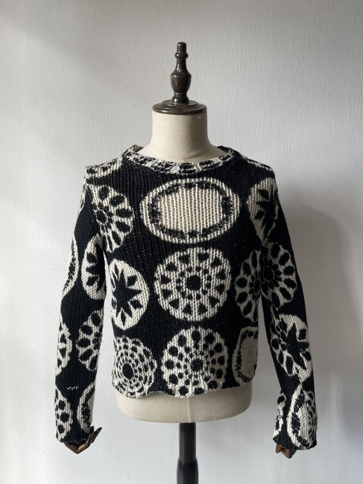 Comme des Garcons 2001 Comme Des Garcons Circle Motive Wool Knit C2 Size US S / EU 44-46 / 1 - 1 Thumbnail