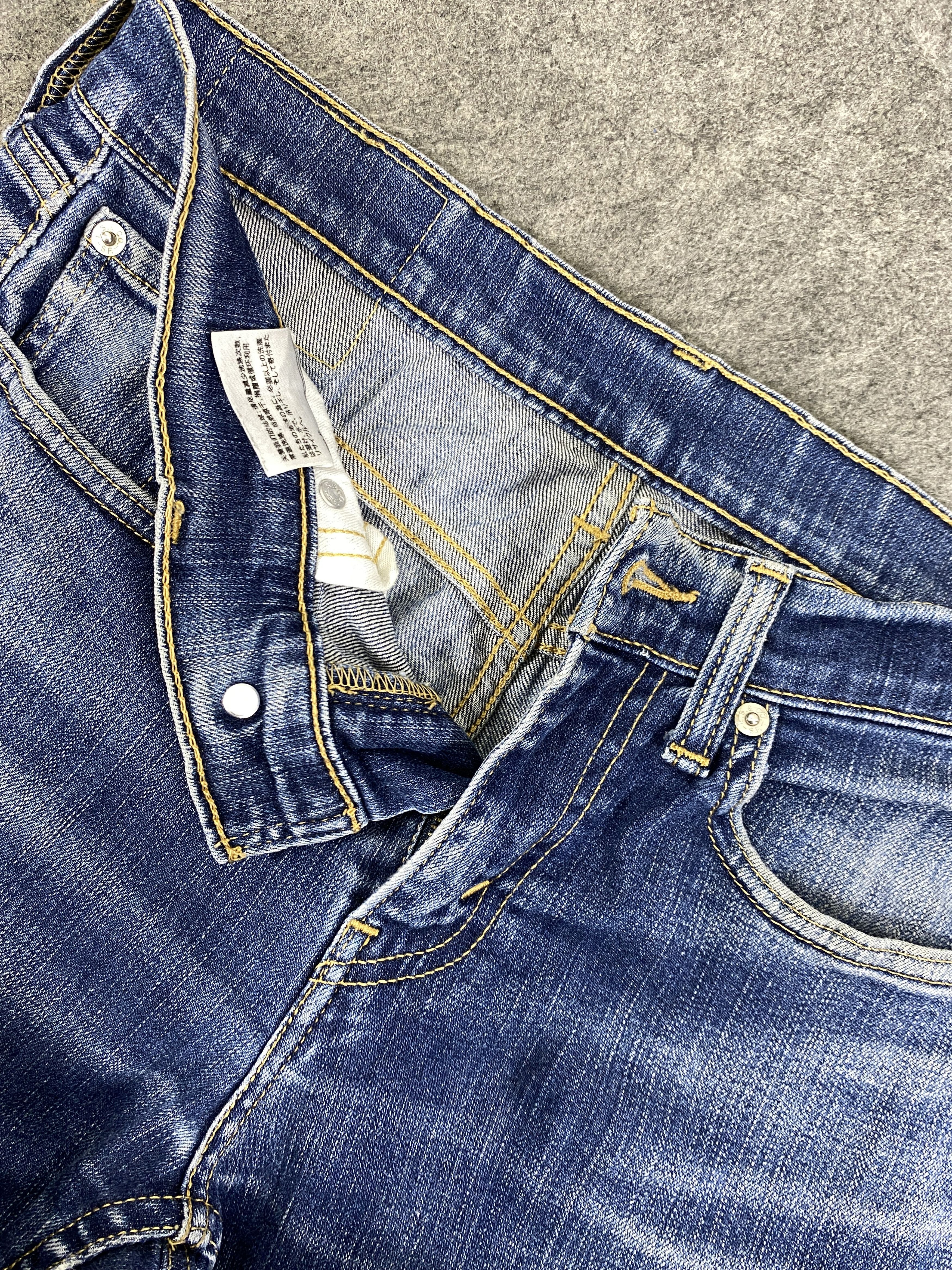 Levi's Faded Blue Vintage Levi's 514 Jeans 29x26.5 Denim- JN3338 Size US 29 - 7 Thumbnail