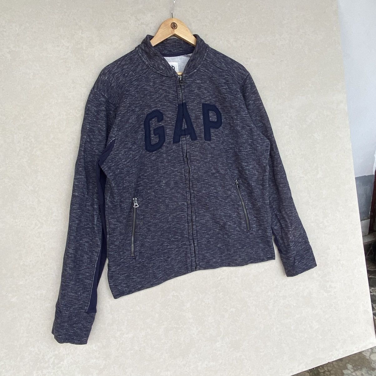 Other Vintage Gap Zip Up Jacket Big Logo Embroidered Dark Gray Size US L / EU 52-54 / 3 - 3 Thumbnail