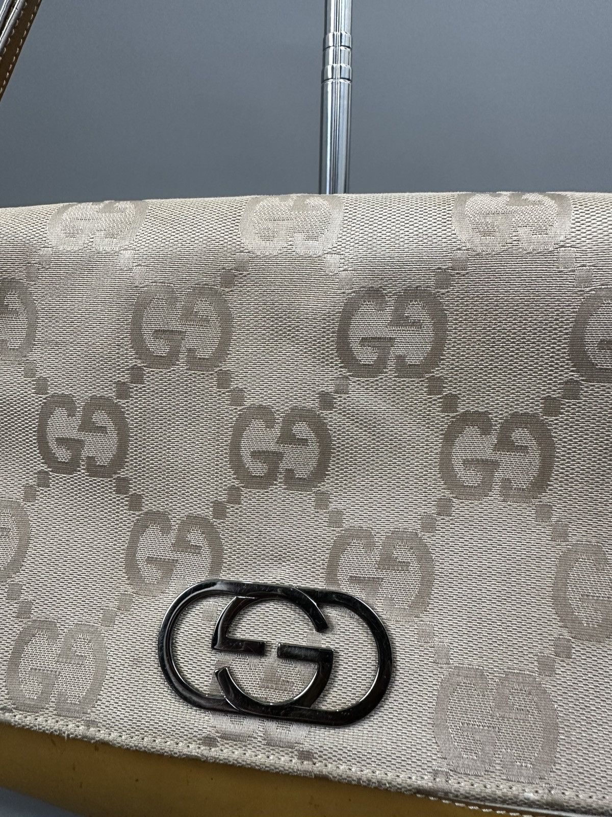 Gucci Gucci - Vintage GG Canvas Beige - Yellow Patent Leather Bag Size ONE SIZE - 7 Thumbnail