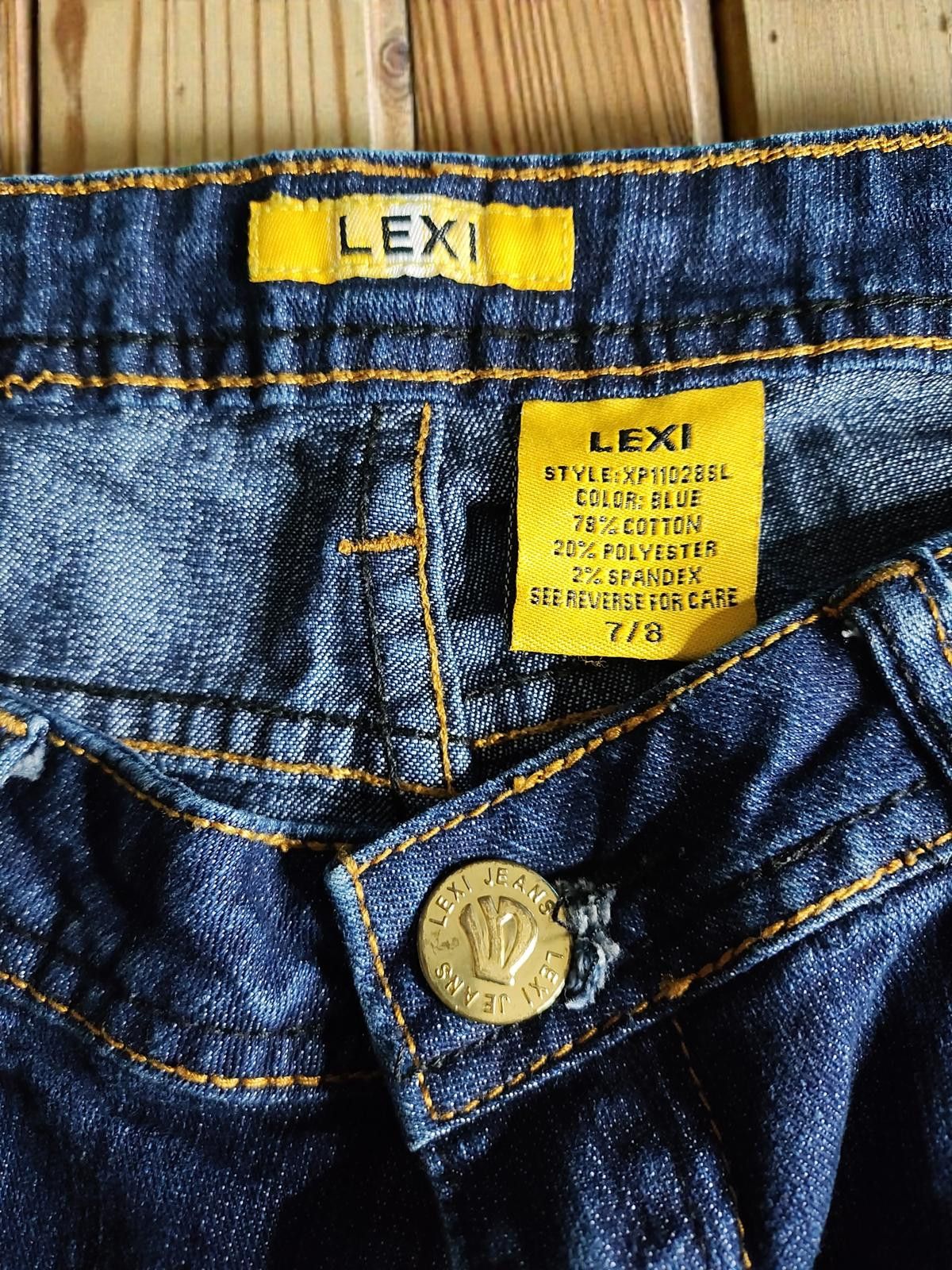 Levi's LEXI Skinny Blue Jeans w/Embroidered Back Pockets Size 7/8 Size 28" / US 6 / IT 42 - 6 Thumbnail