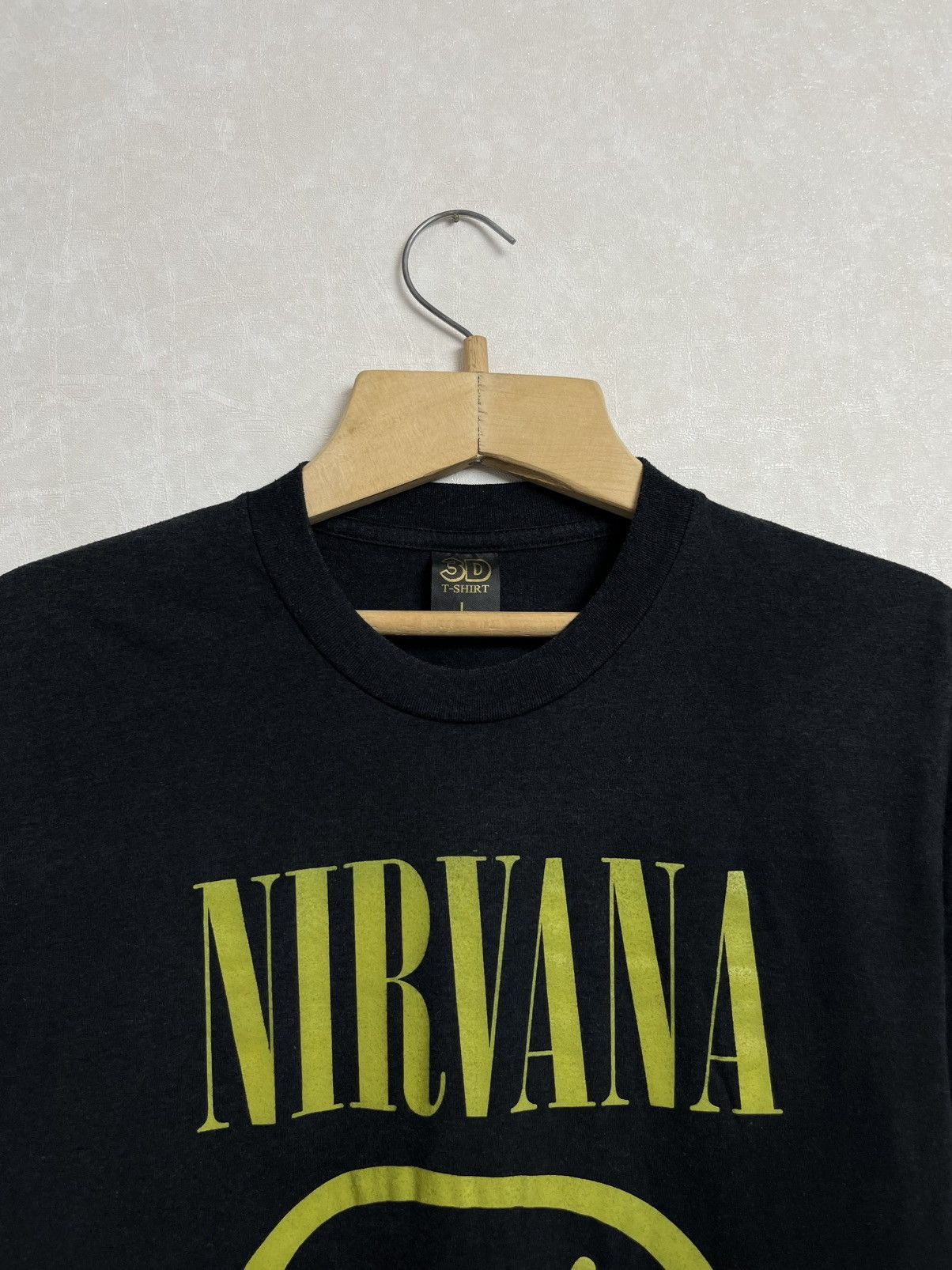 Band Tees Vintage Nirvana Smiley Single Stitch T-Shirt Size US L / EU 52-54 / 3 - 3 Thumbnail