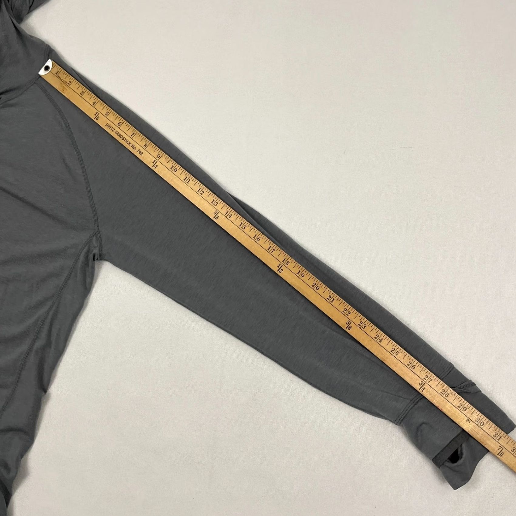 Eastern Mountain Sports EMS Eastern Mountain Sports Hoodie Mens L Fitted Gray Wool Blend Hiking Pullover Size US L / EU 52-54 / 3 - 7 Thumbnail