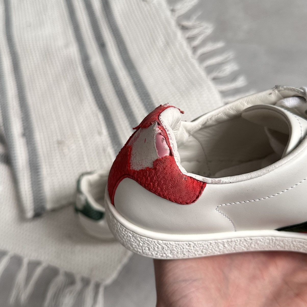 Gucci Gucci Ace Bee Leather Low Sneakers Shoes Size US 6 / IT 36 - 11 Thumbnail