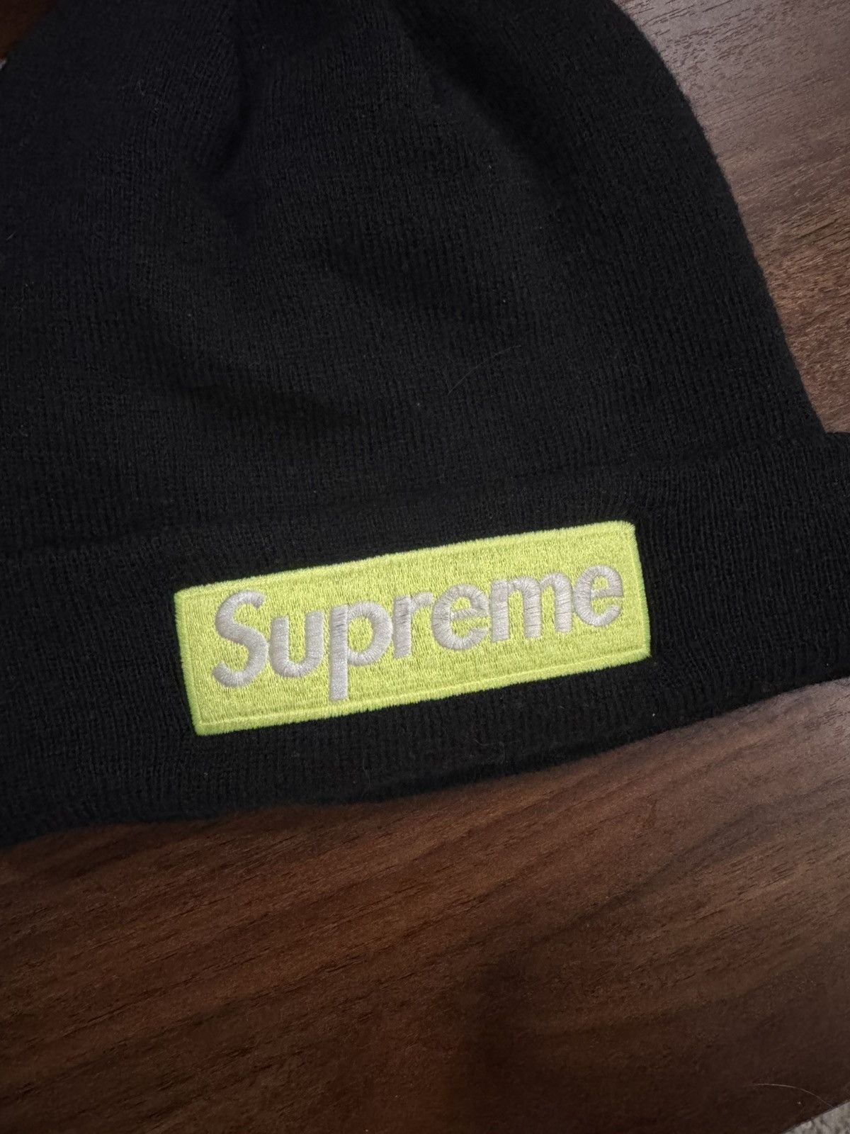 Supreme Supreme Box Logo Beanie FW17 Black Neon Size ONE SIZE - 2 Thumbnail