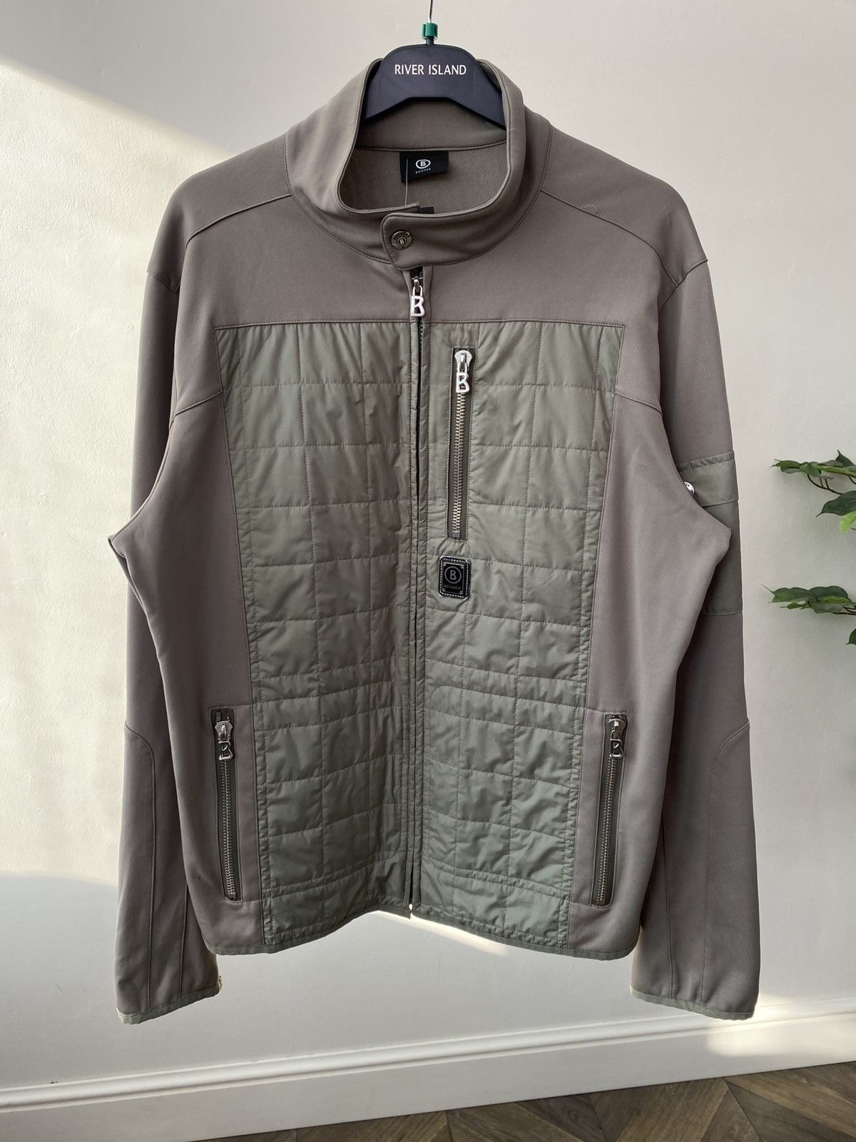 Bogner Vintage Bogner Quilted Zip Jacket Full Zip Lightweight Size XL / US 12-14 / IT 48-50 - 3 Thumbnail