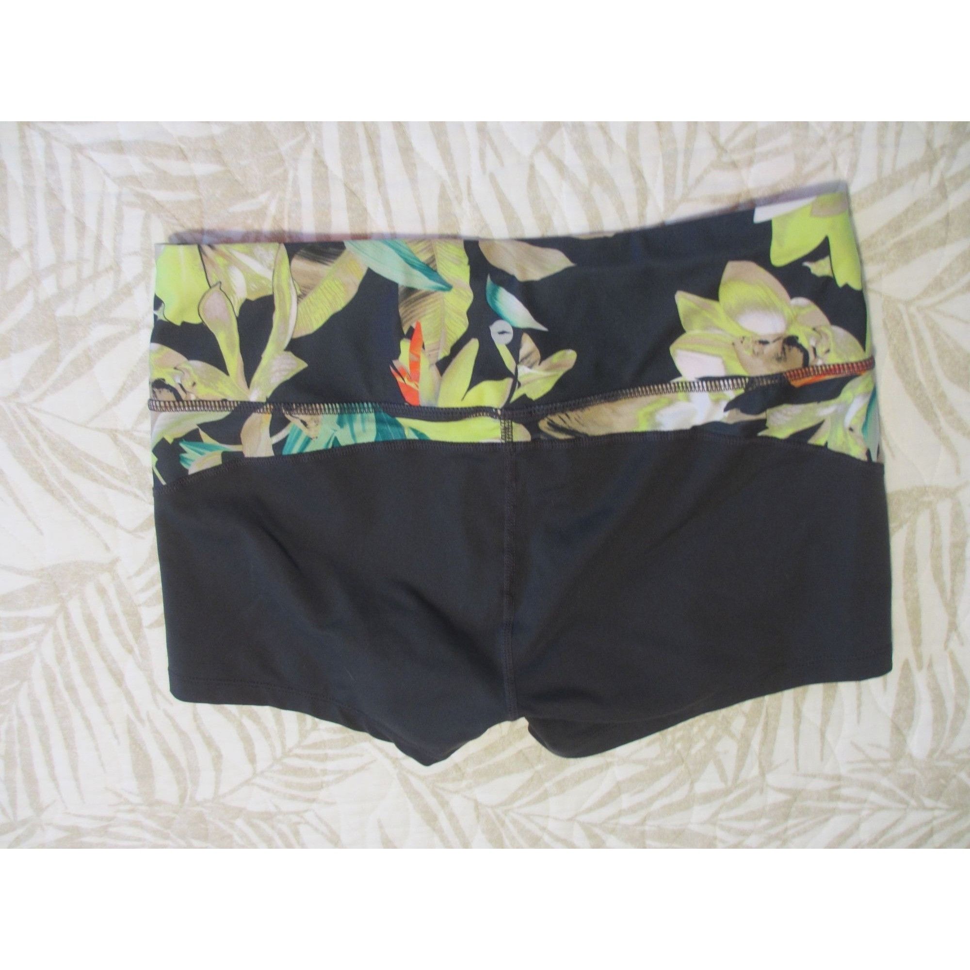 Other AVIVA BIKING SHORTS MEDIUM WOMENS Size 30" / US 8 / IT 44 - 2 Thumbnail