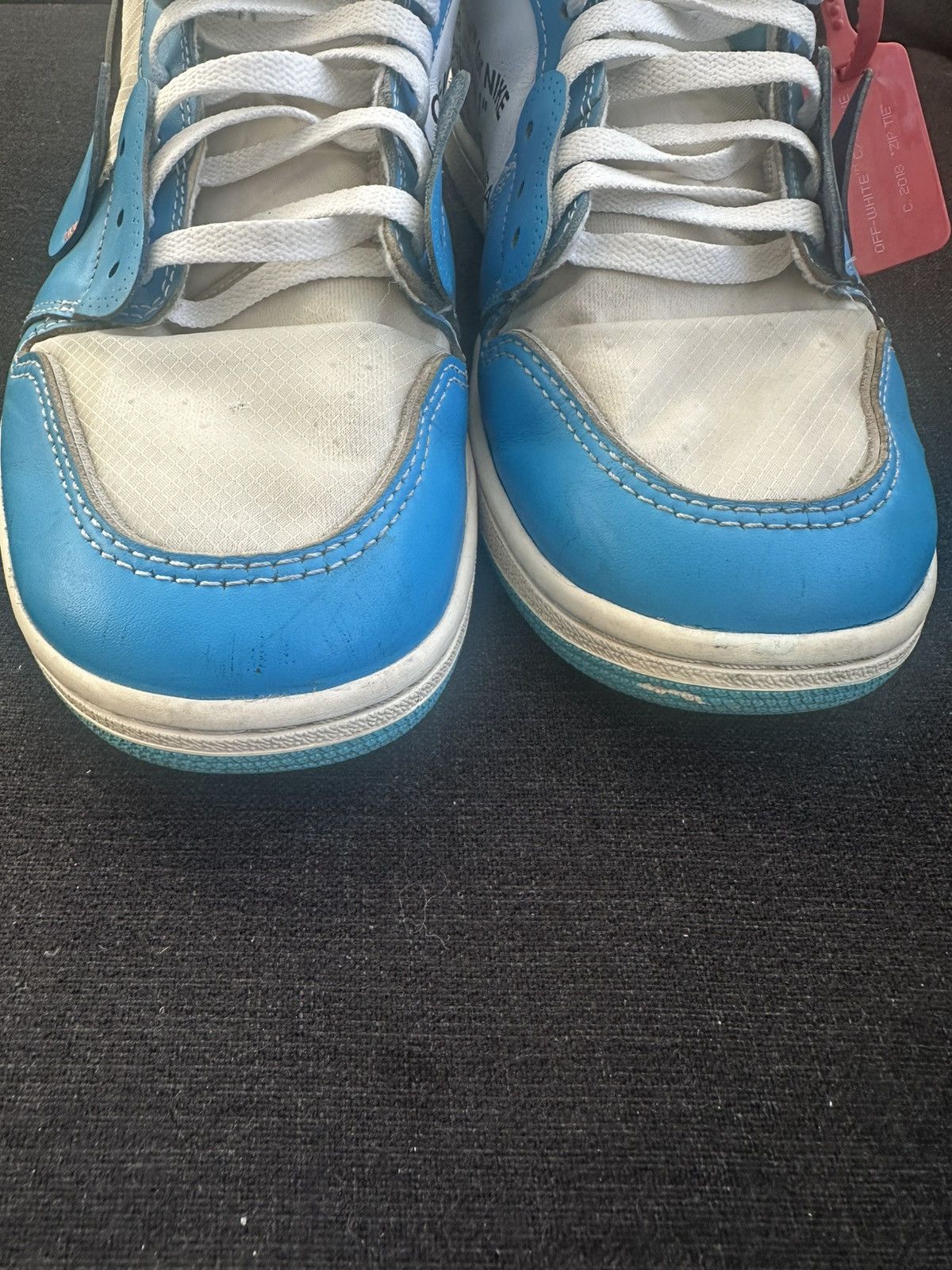 Jordan Brand × Off-White Off-White Jordan 1 Retro High OG “UNC” Size US 11.5 / EU 44-45 - 3 Thumbnail