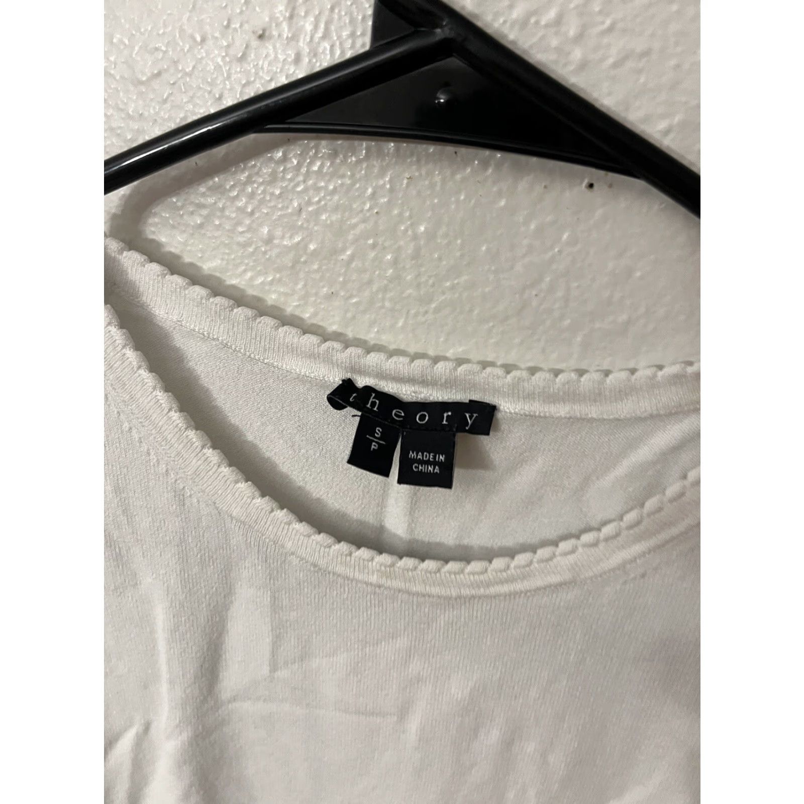 Theory VINTAGE Theory V-Neck White Tank Top, Petites Small, Viscose Blend, Basic Style, Womens Size S / US 4 / IT 40 - 2 Thumbnail